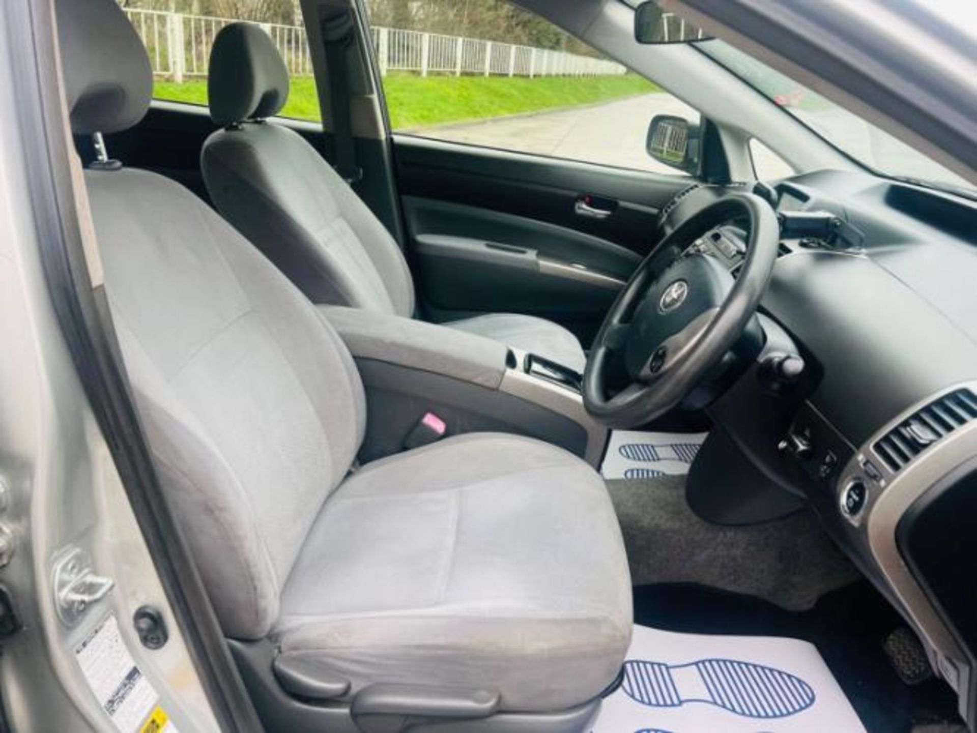 2005 TOYOTA PRIUS T3 VVT-I AUTO 1.5 HYBRID HATCHBACK SILVER >>--NO VAT ON HAMMER--<< - Image 12 of 28