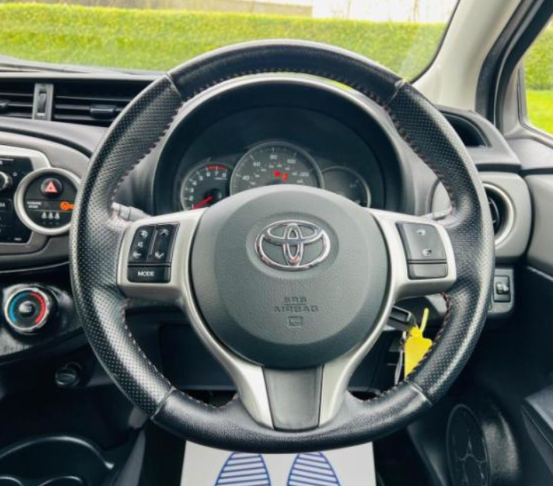 **(ONLY 63K MILEAGE)** 2012 TOYOTA YARIS 1.33 DUAL VVT-I TREND MANUAL >>--NO VAT ON HAMMER--<< - Image 26 of 30