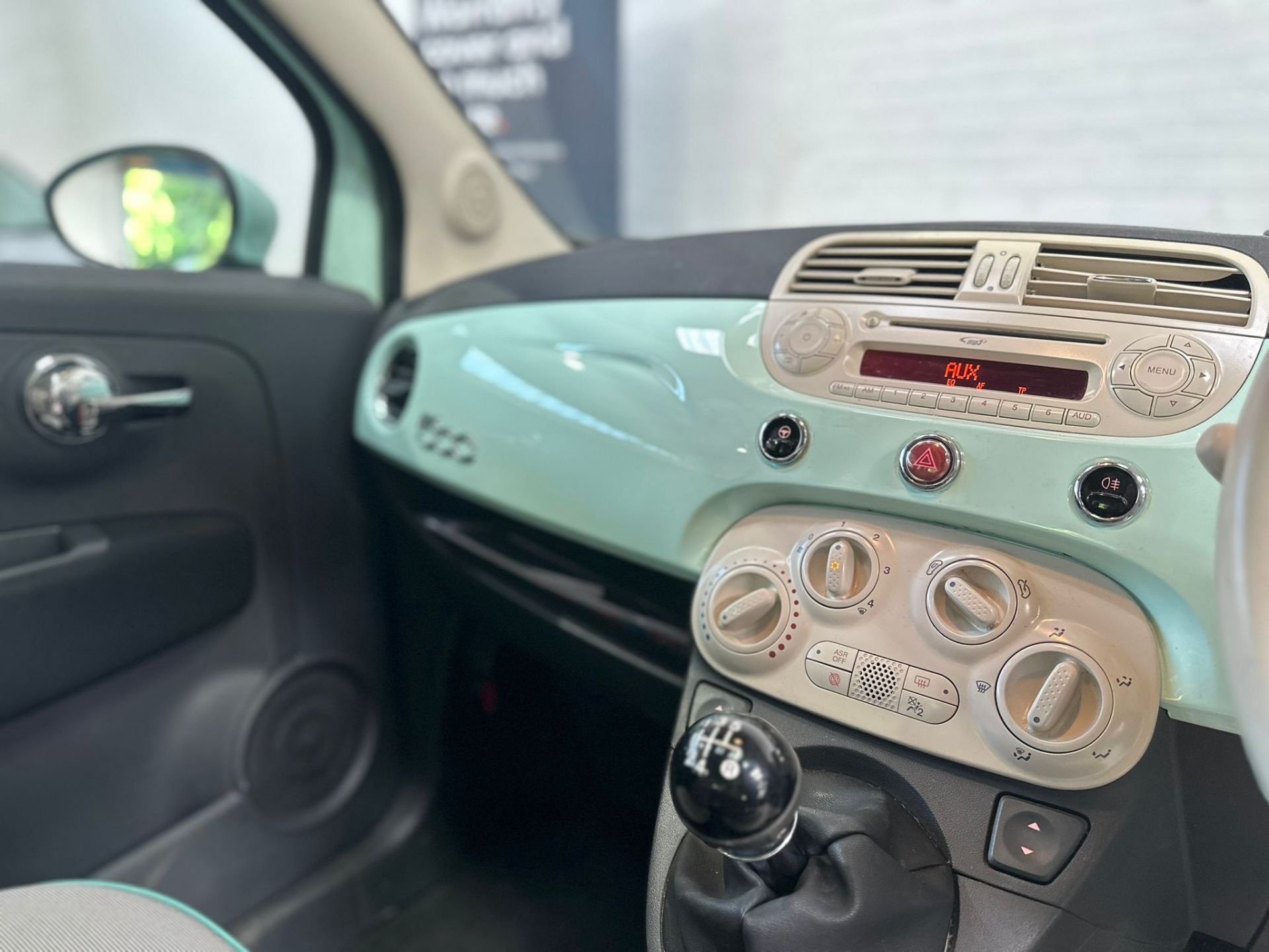 **(ONLY 121K MILEAGE)** 2014 FIAT 500 LOUNGE >>--NO VAT ON HAMMER--<< - Image 19 of 20
