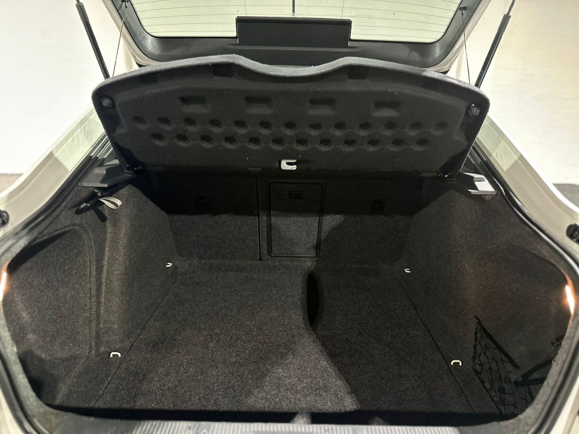 2012 SKODA OCTAVIA VRS TDI CR 2.0 MANUAL HATCHBACK >>--NO VAT ON HAMMER--<< - Image 31 of 43