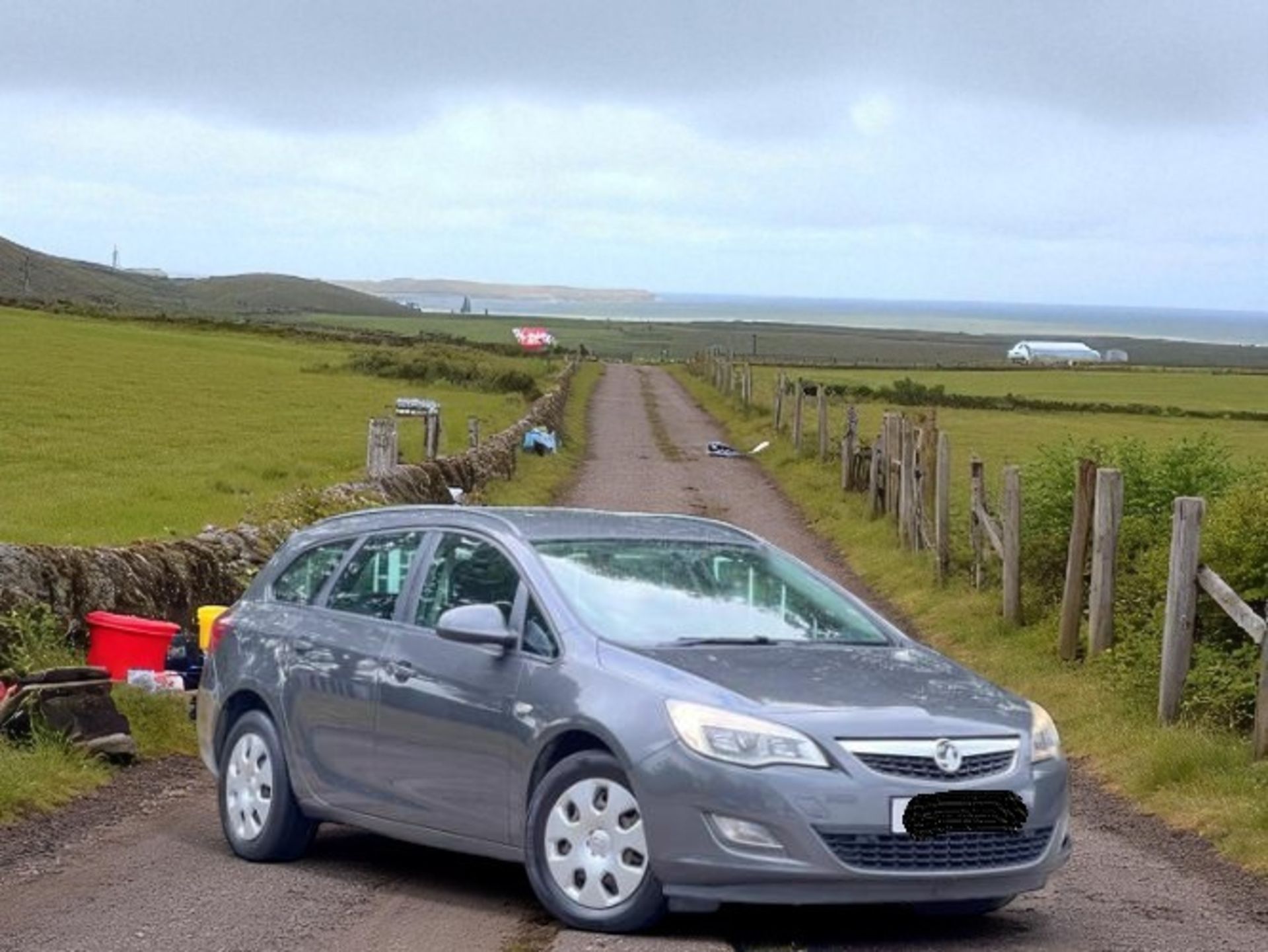 2011 VAUXHALL ASTRA 1.7 CDTI ECOFLEX EXCLUSIV SPORTS TOURER ESTATE>>--NO VAT ON HAMMER--<< - Image 8 of 36