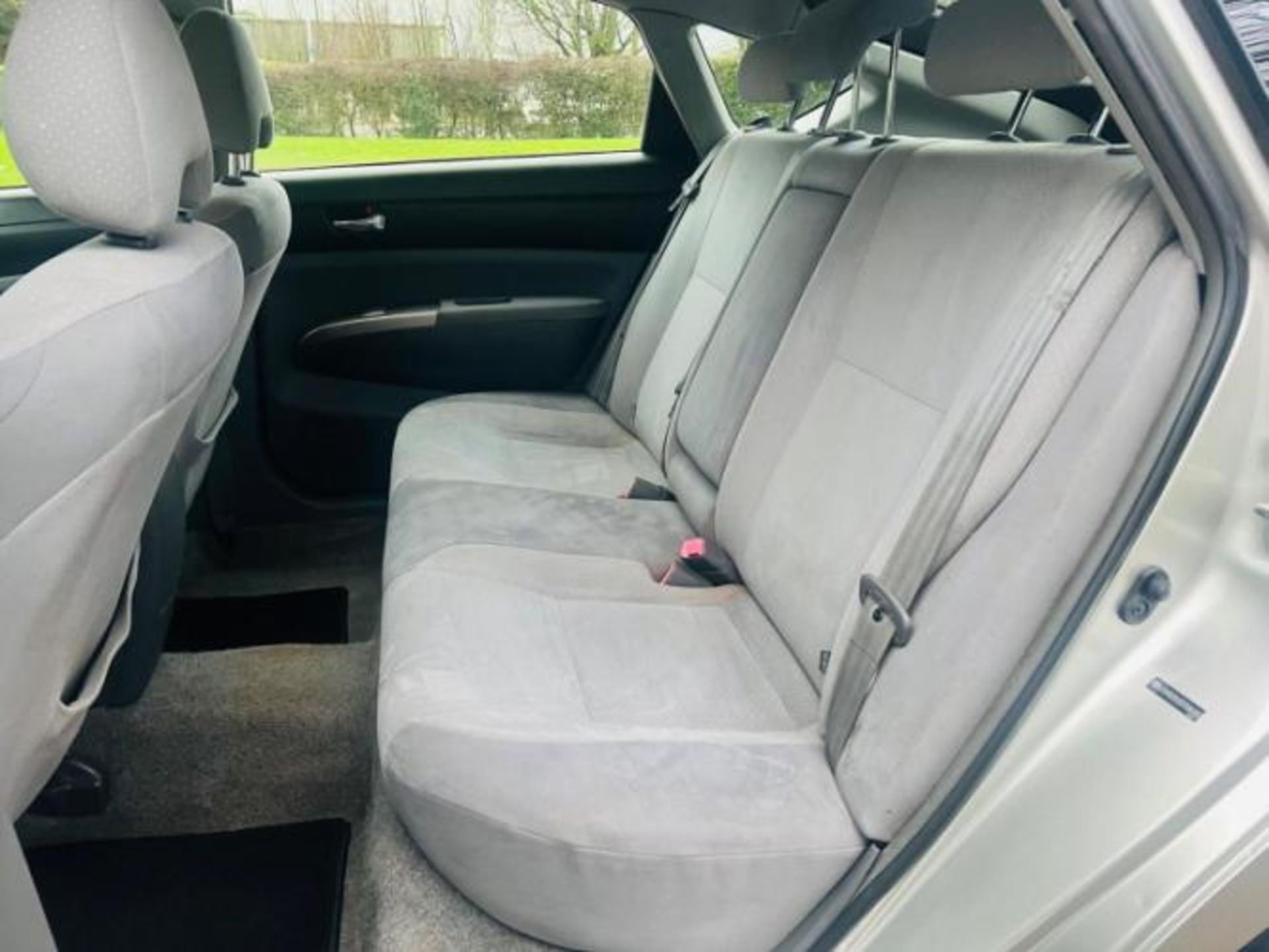 2005 TOYOTA PRIUS T3 VVT-I AUTO 1.5 HYBRID HATCHBACK SILVER >>--NO VAT ON HAMMER--<< - Image 24 of 28