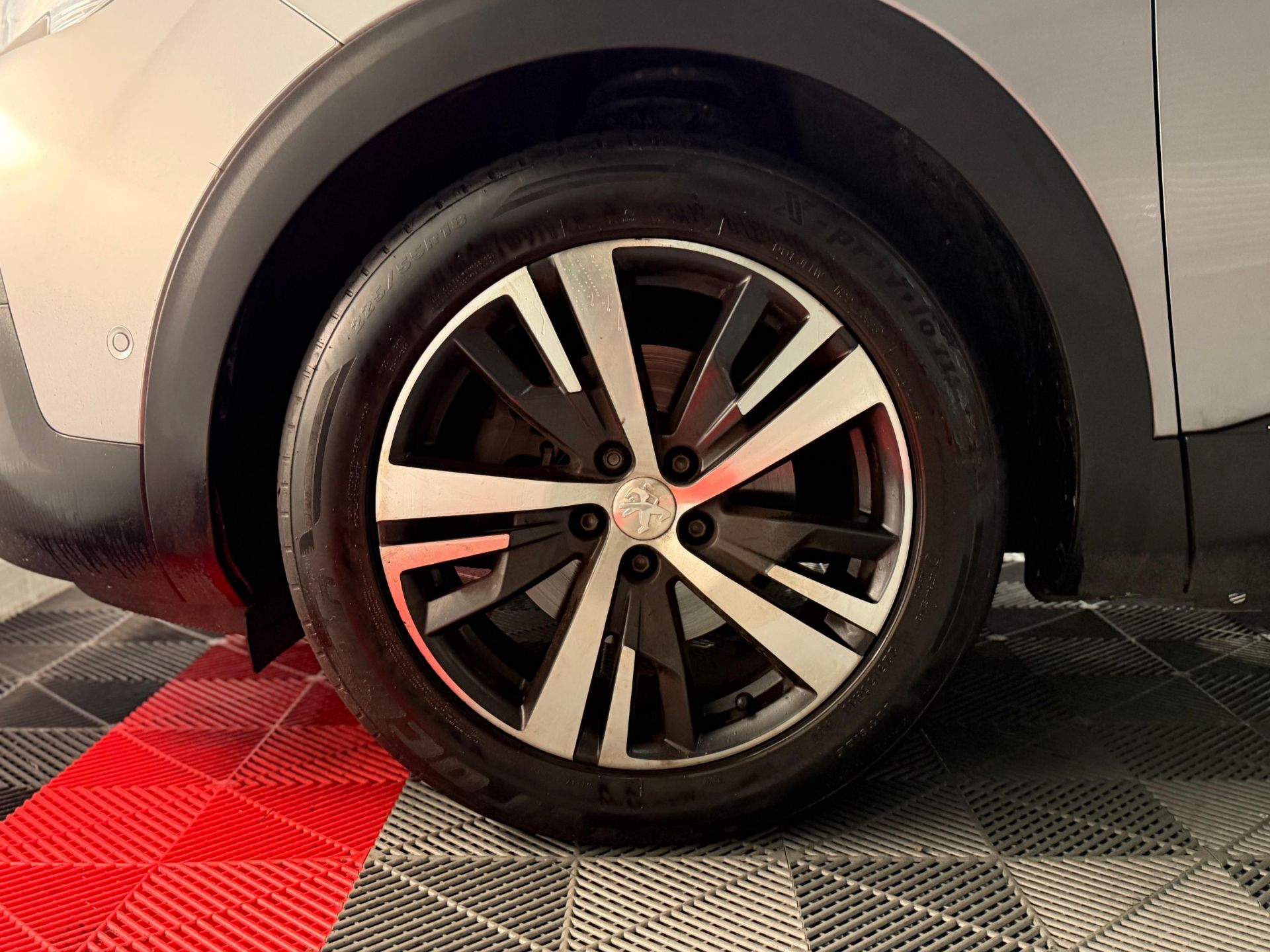 **(ONLY 69K MILEAGE)** 2018 PEUGEOT 3008 ALLURE S/S 1.2 PURETECH MANUAL >>--NO VAT ON HAMMER--<< - Image 15 of 28