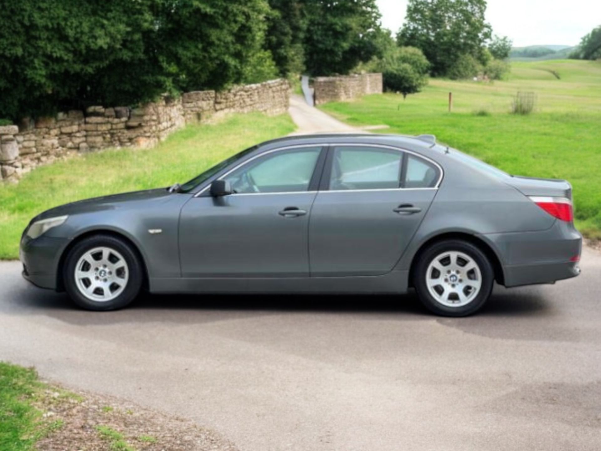 **(ONLY 109K MILEAGE)** 2004 BMW 5 SERIES 2.5 525D SE AUTO 4DR >>--NO VAT ON HAMMER--<< - Image 14 of 30