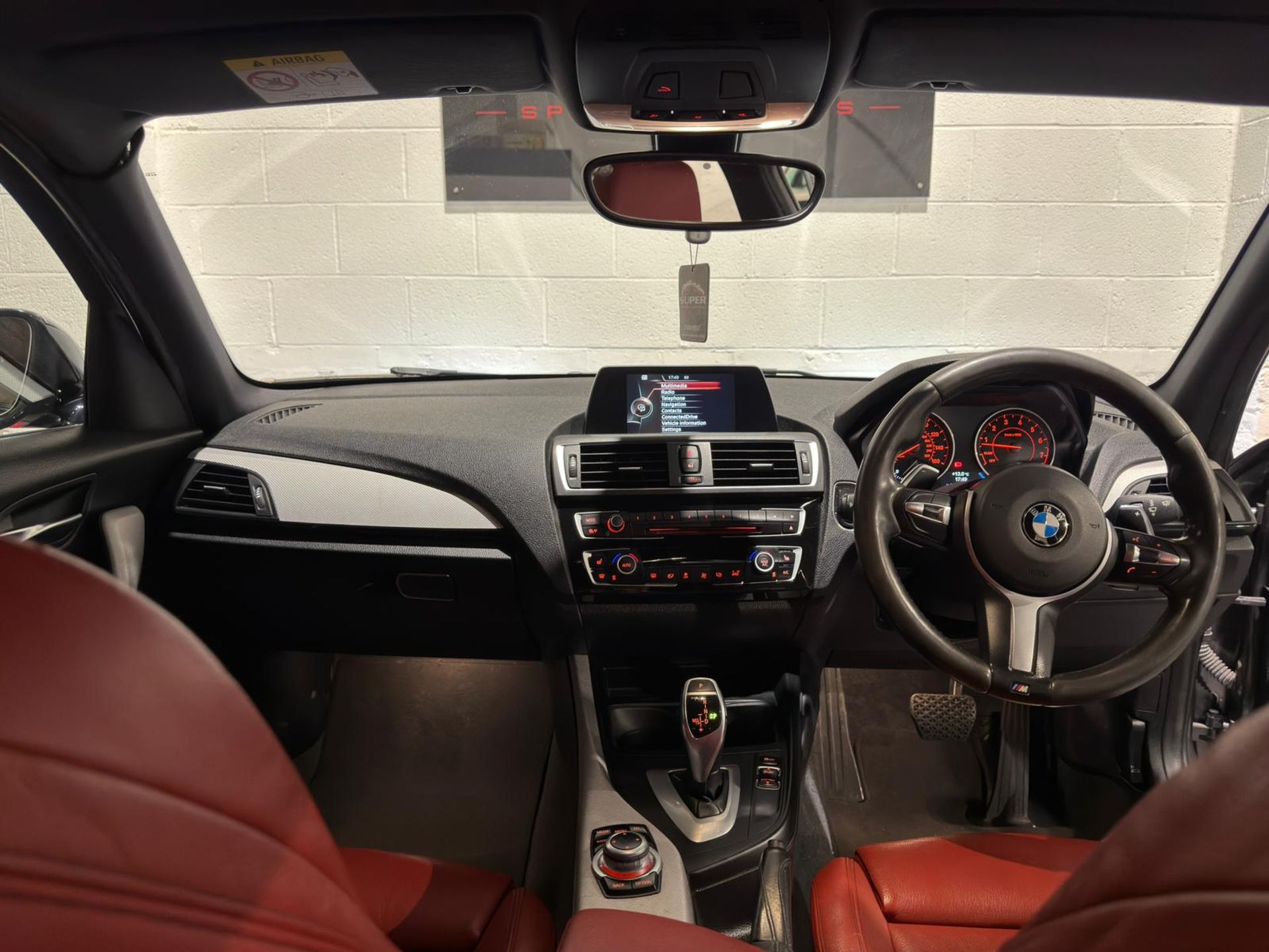 2017 BMW M140I AUTO – GREY >>--NO VAT ON HAMMER--<< - Image 21 of 57