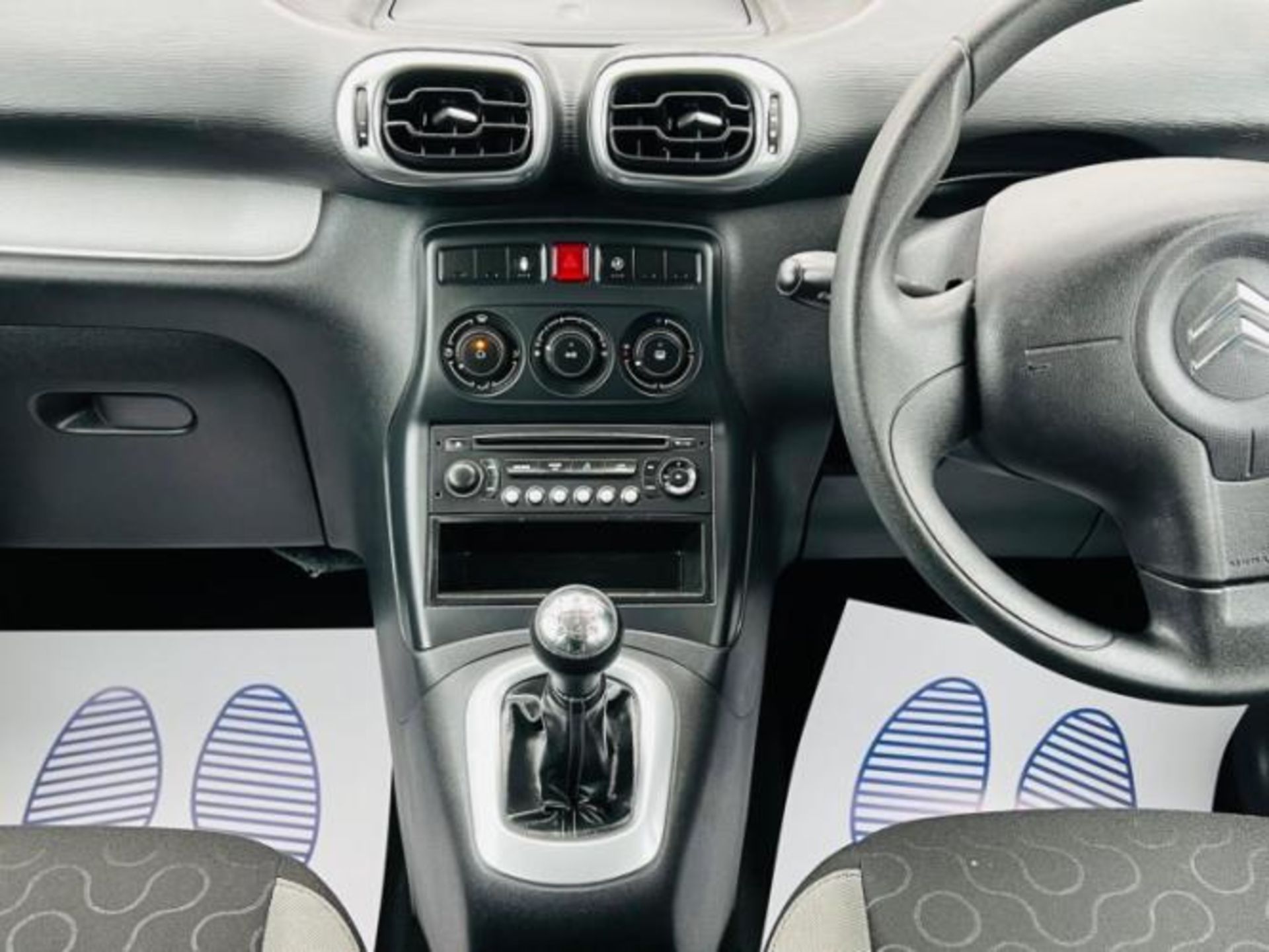 **(ONLY 120K MILEAGE)** 2010 CITROEN C3 PICASSO VTR PLUS HDI 1.6 DIESEL >>--NO VAT ON HAMMER--<< - Image 17 of 29