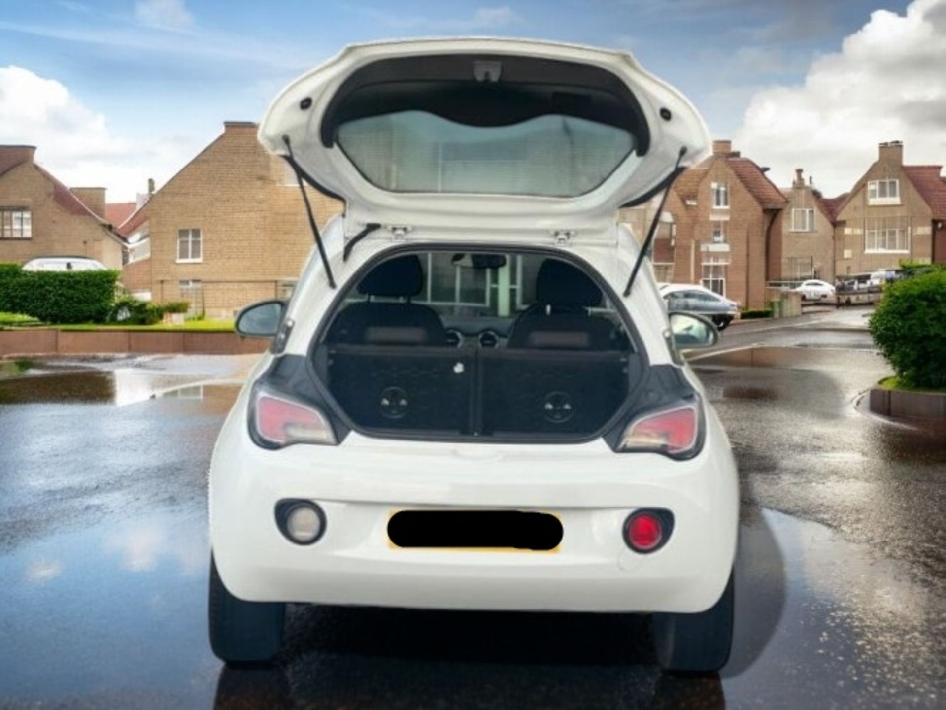 VAUXHALL ADAM 1.2 16V GLAM 3DR – 2013 – PETROL MANUAL >>--NO VAT ON HAMMER--<< - Image 2 of 30