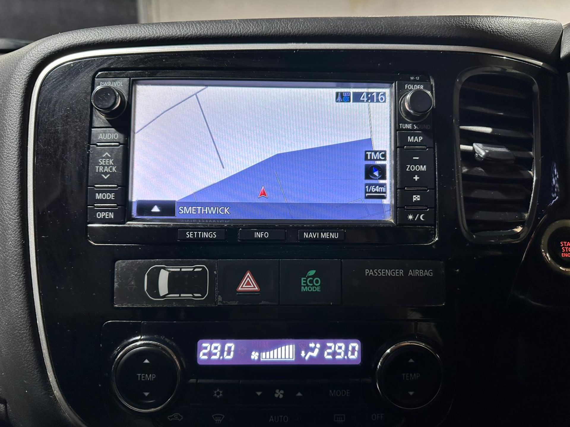 **(ONLY 118K MILEAGE)** 2013 MITSUBISHI OUTLANDER GX4 DI-D >>--NO VAT ON HAMMER--<< - Image 15 of 38