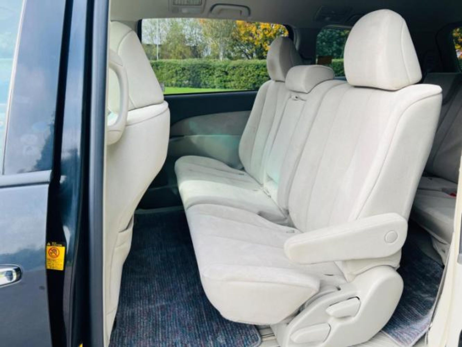 2009 TOYOTA ESTIMA 2.4 PETROL HYBRID AUTOMATIC 4WD 8-SEATER MPV >>--NO VAT ON HAMMER--<< - Image 20 of 44
