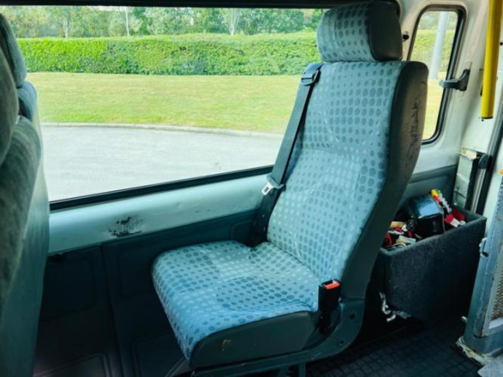 2011 FORD TRANSIT 2.4 TDCI 350 DURATORQ RWD L3 H2 MINIBUS >>--NO VAT ON HAMMER--<< - Image 14 of 46