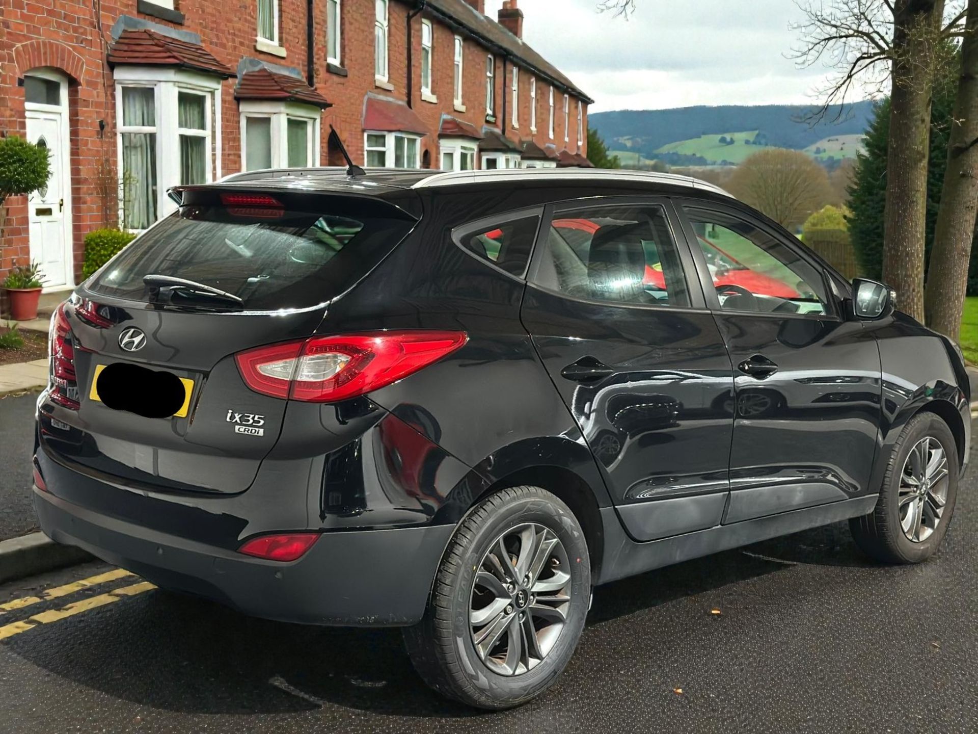 2014 HYUNDAI IX35 SE CRDI – BLACK >>--NO VAT ON HAMMER--<< - Image 2 of 13