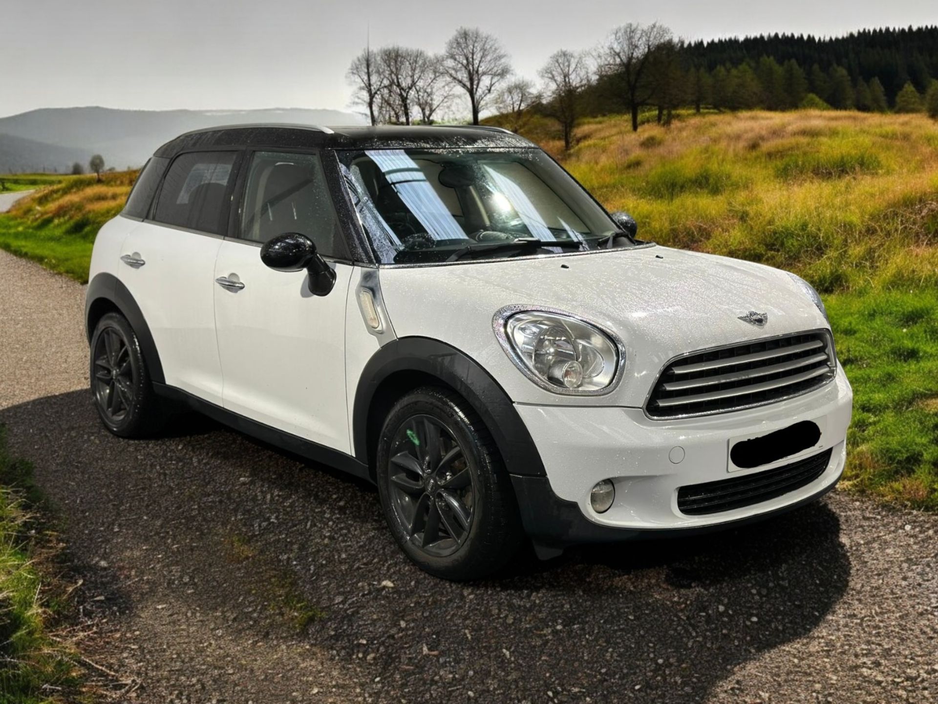 2011 MINI COUNTRYMAN COOPER D – 1.6 DIESEL – MANUAL - Image 2 of 31