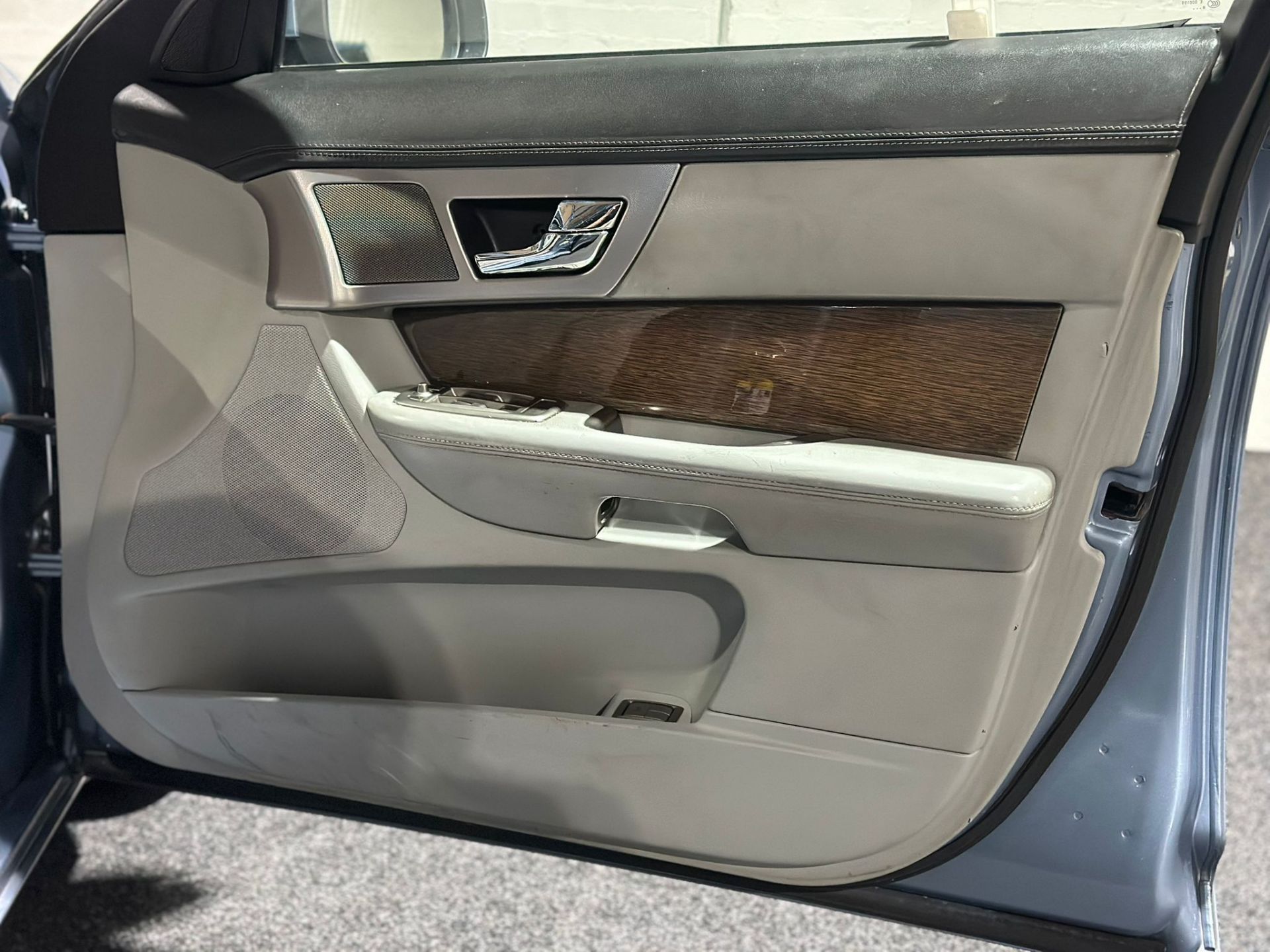 2009 JAGUAR XF PREMIUM LUXURY D V6 A 2.7L AUTOMATIC, 121K MILES >>--NO VAT ON HAMMER--<< - Image 13 of 28