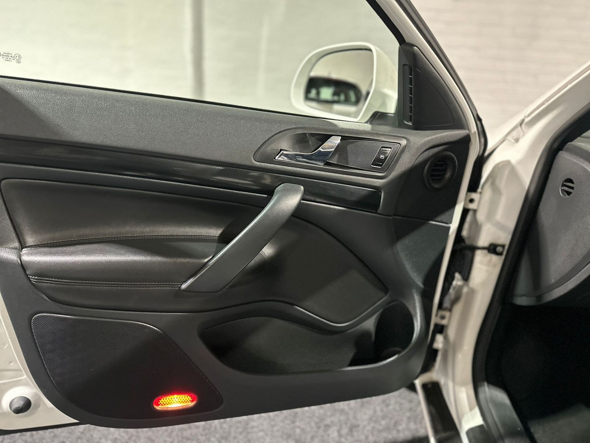 2012 SKODA OCTAVIA VRS TDI CR 2.0 MANUAL HATCHBACK >>--NO VAT ON HAMMER--<< - Image 32 of 43