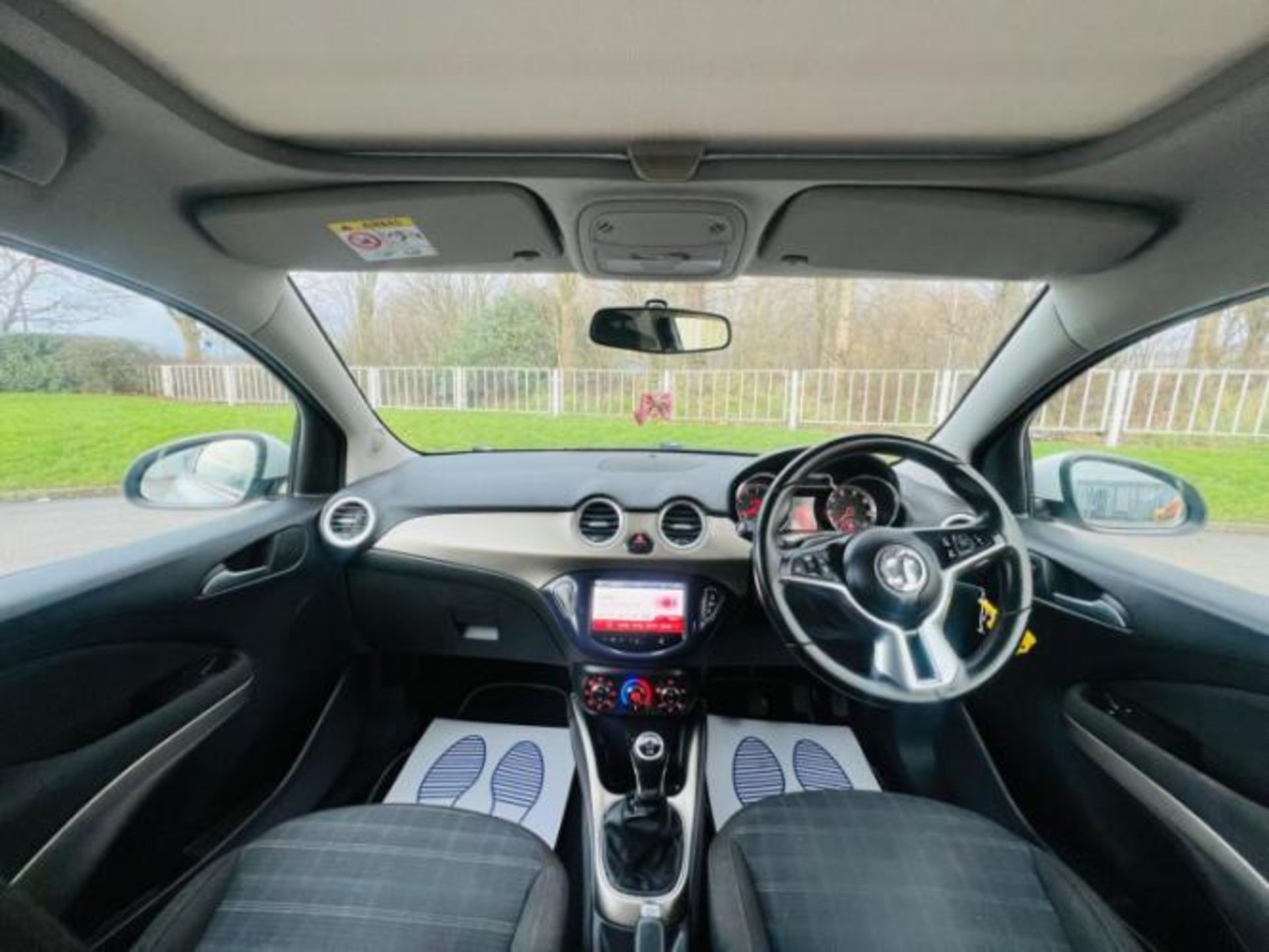 VAUXHALL ADAM 1.2 16V GLAM 3DR – 2013 – PETROL MANUAL >>--NO VAT ON HAMMER--<< - Image 29 of 30