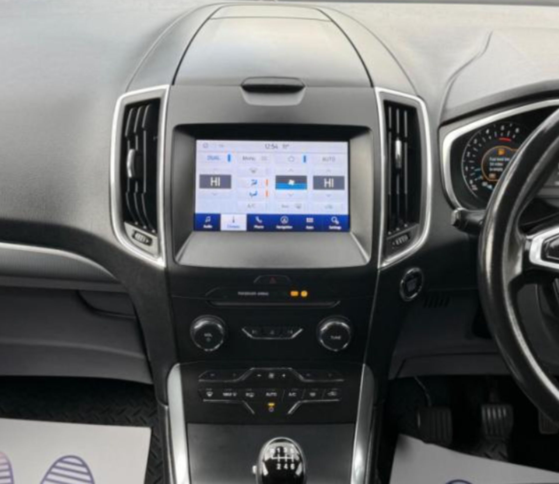 2019 FORD GALAXY TITANIUM ECOBLUE 2.0 DIESEL MANUAL MPV >>--NO VAT ON HAMMER--<< - Image 24 of 28