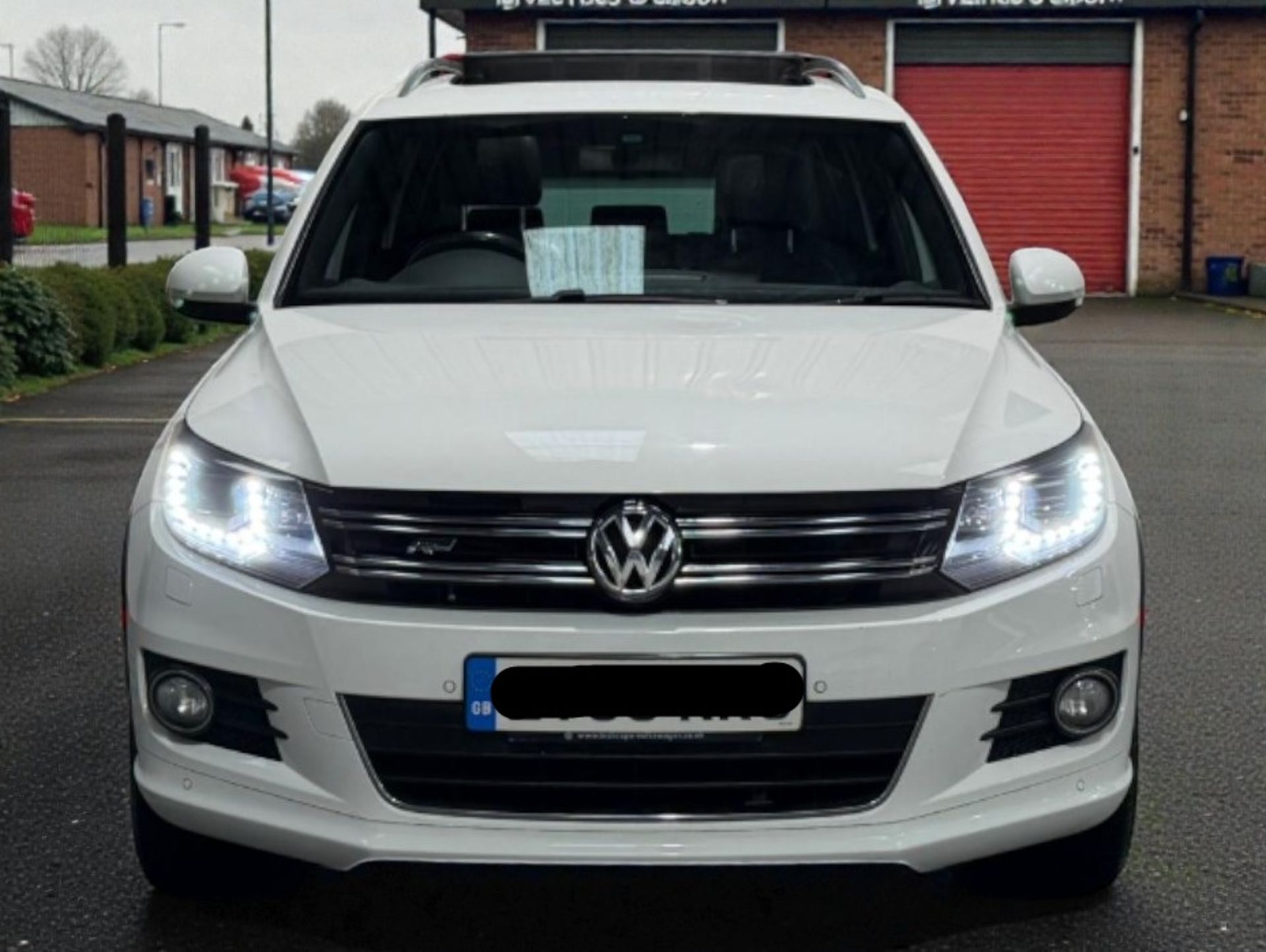 **(ONLY 85K MILEAGE)** 2016 VOLKSWAGEN TIGUAN 2.0 TDI BLUEMOTION TECH >>--NO VAT ON HAMMER--<< - Image 7 of 35