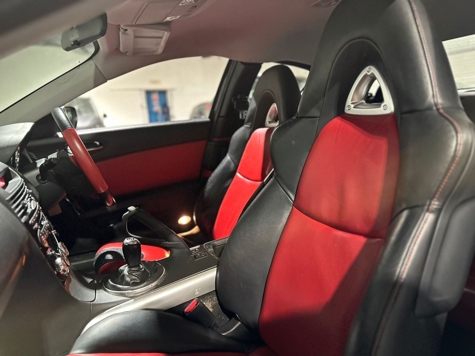 **(ONLY 56K MILEAGE)** 2006 MAZDA RX-8 231 PS COUPE, BLACK, 2 KEEPERS >>--NO VAT ON HAMMER--<< - Image 19 of 26