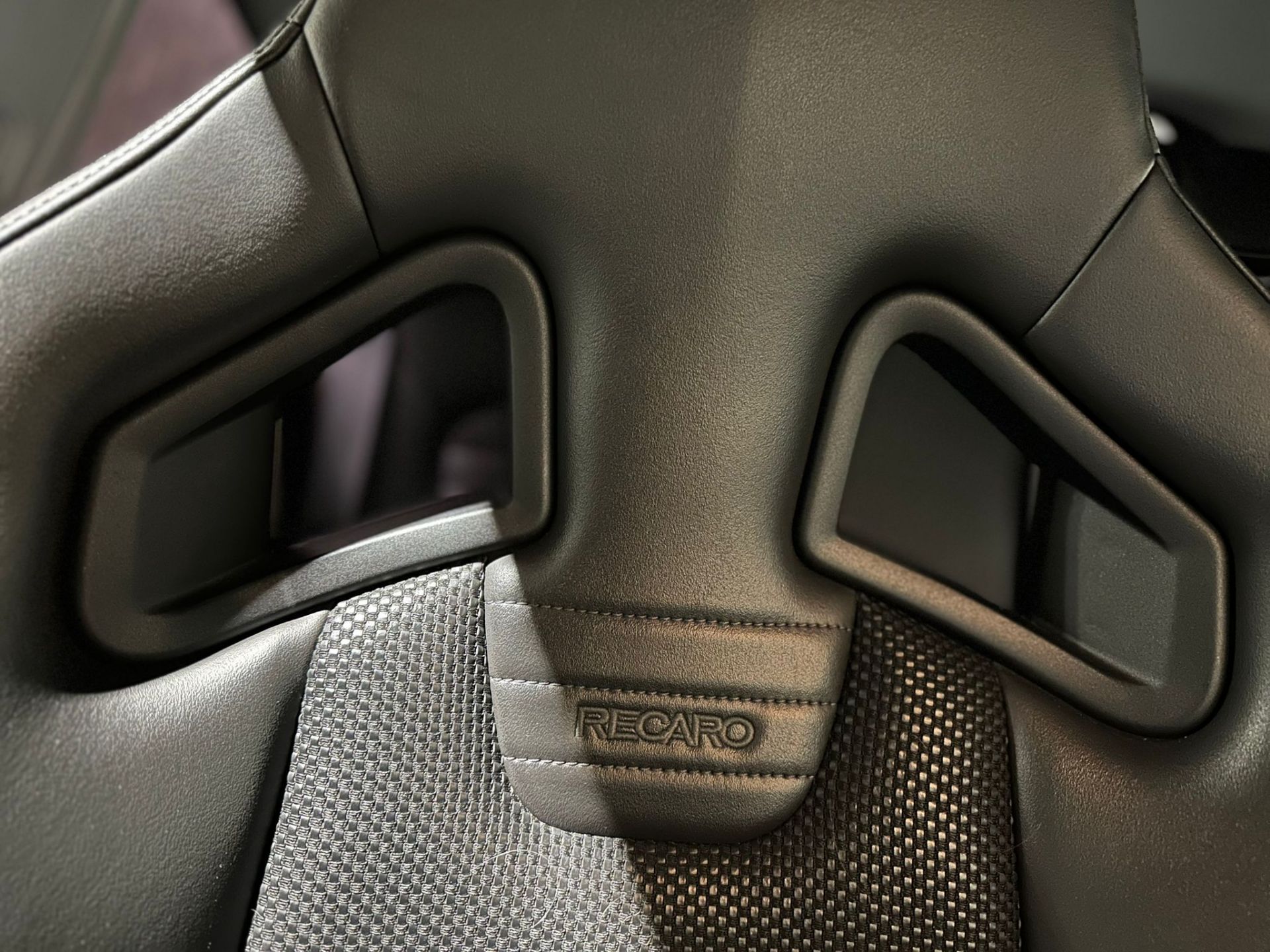 **(ONLY 72K MILEAGE)** 2015 VAUXHALL CORSA VXR 1.6L MANUAL PETROL BLUE >>--NO VAT ON HAMMER--<< - Image 14 of 31