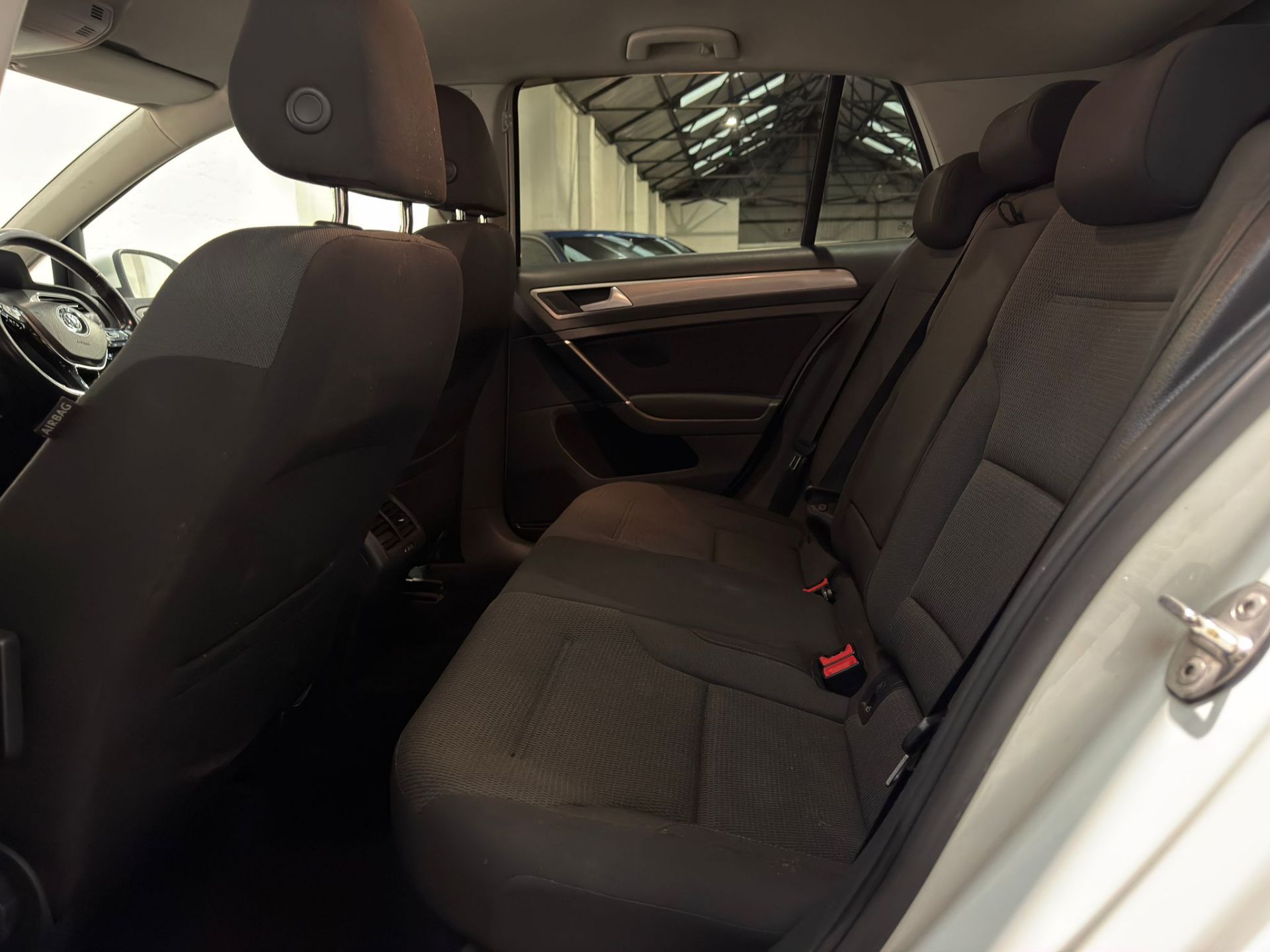 2014 VOLKSWAGEN GOLF MATCH TDI BMT S-A 1.6 DIESEL HATCHBACK >>--NO VAT ON HAMMER--<< - Image 19 of 29