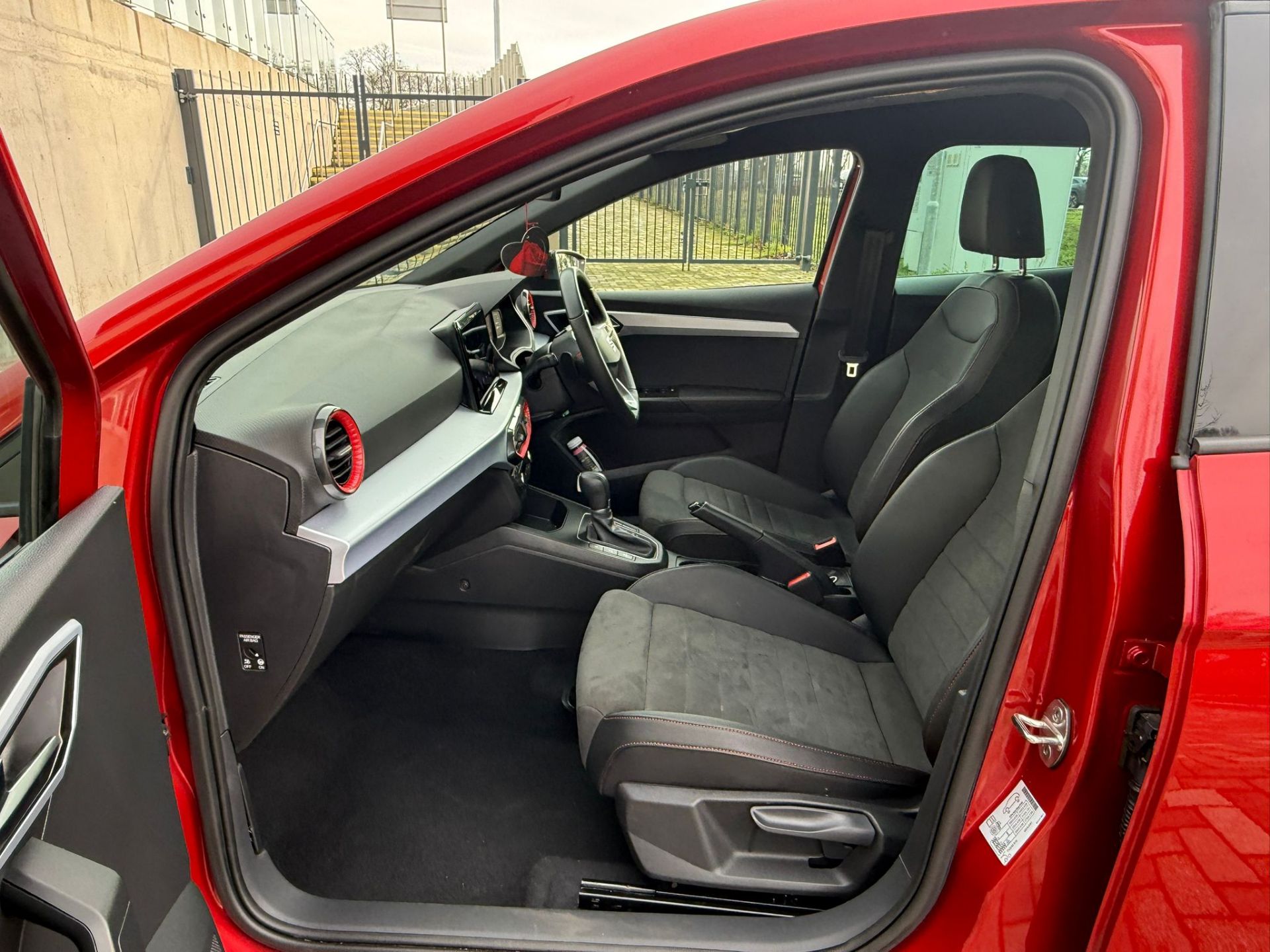 2024 SUZUKI SWIFT MOTION MHEV CVT RED 1197CC HATCHBACK >>--NO VAT ON HAMMER--<< - Image 14 of 15