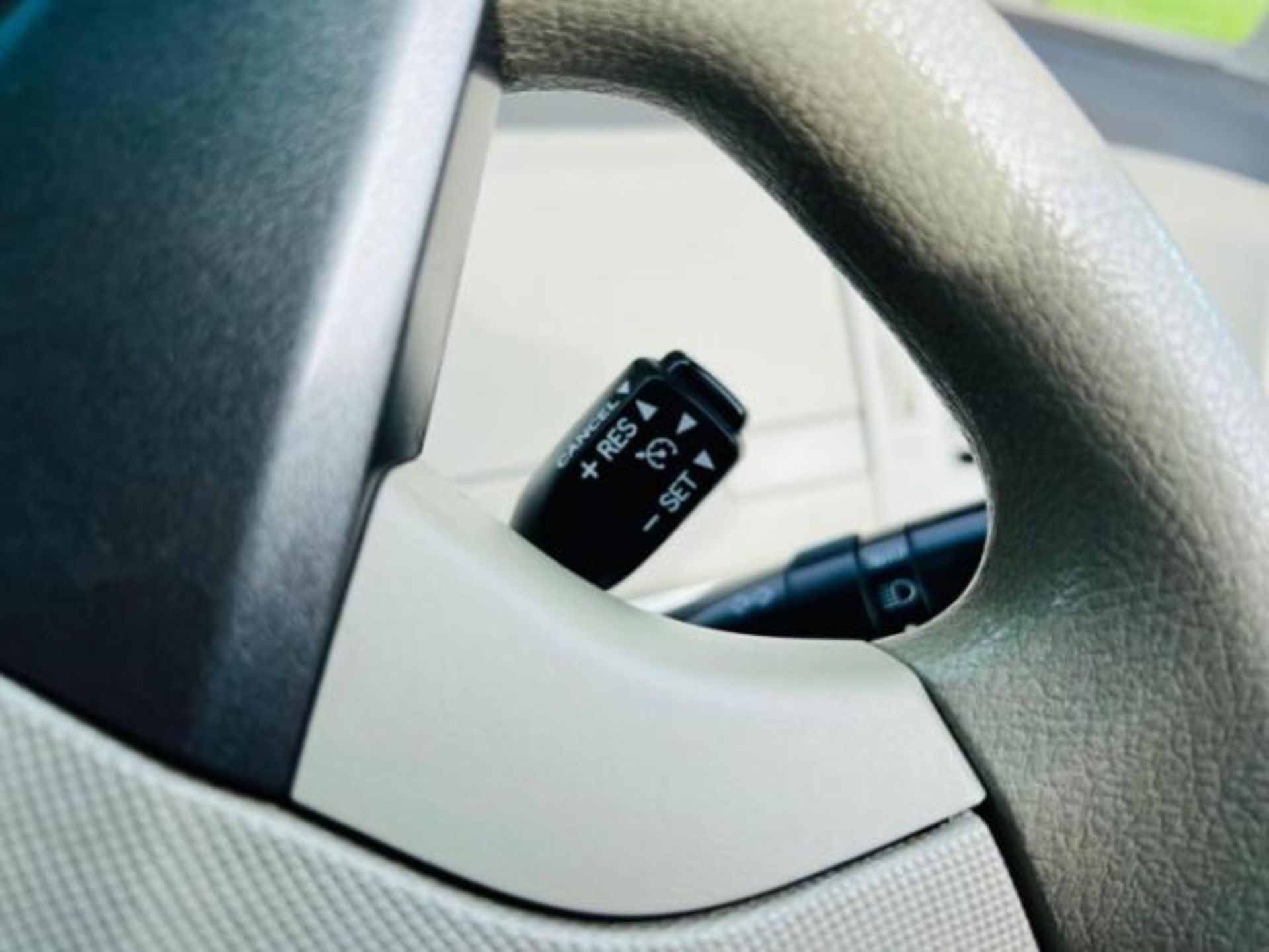 2009 TOYOTA ESTIMA 2.4 PETROL HYBRID AUTOMATIC 4WD 8-SEATER MPV >>--NO VAT ON HAMMER--<< - Image 35 of 44