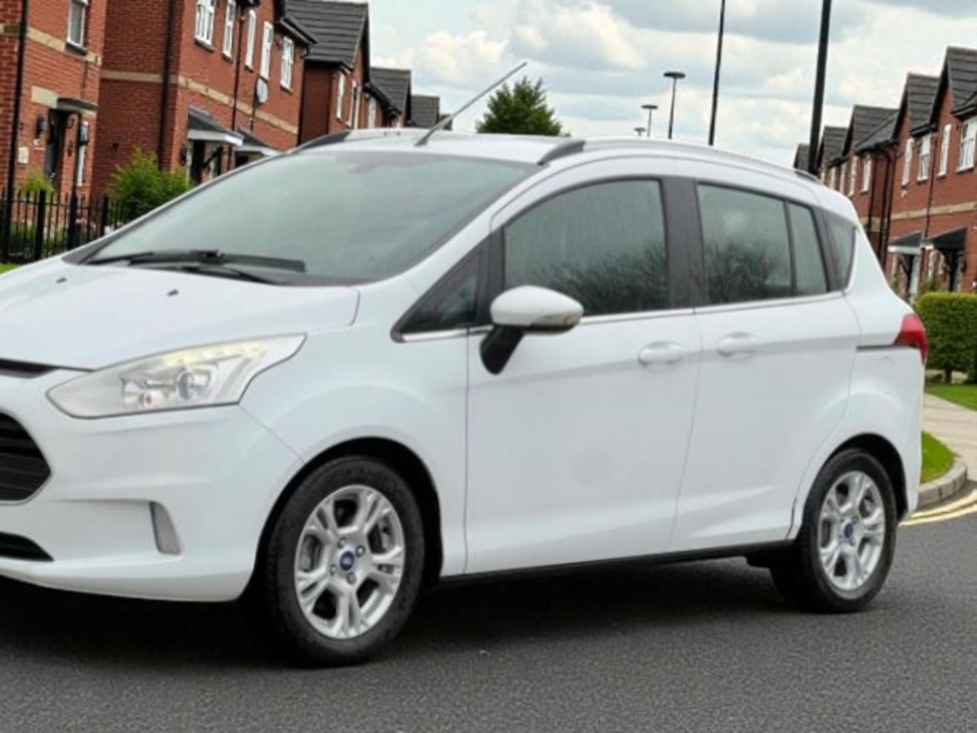 **(ONLY 114K MILEAGE)** 2012 FORD B-MAX ZETEC 1.4 PETROL MANUAL WHITE MPV >>--NO VAT ON HAMMER--<< - Image 6 of 26