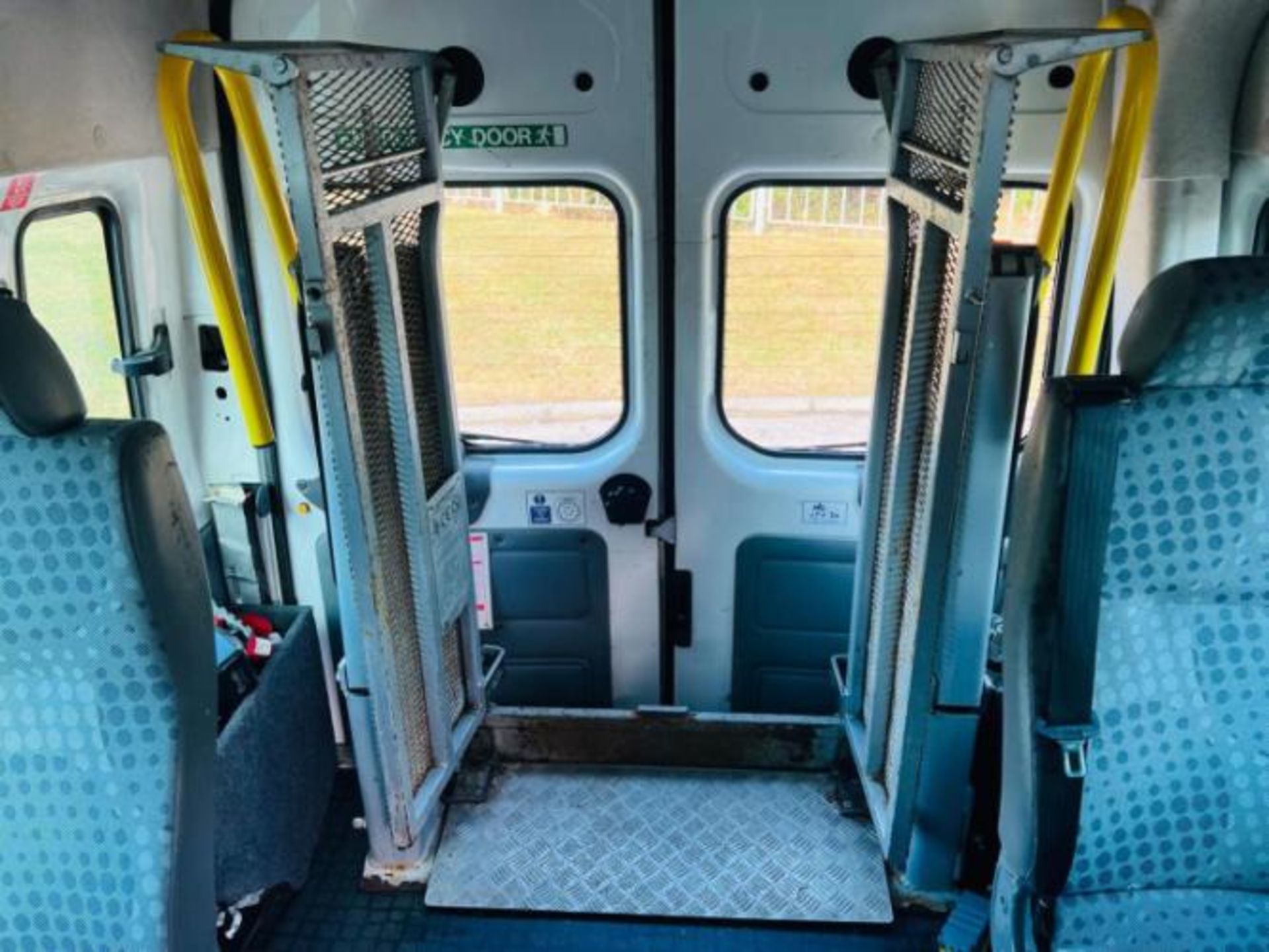2011 FORD TRANSIT 2.4 TDCI 350 DURATORQ RWD L3 H2 MINIBUS >>--NO VAT ON HAMMER--<< - Image 34 of 46