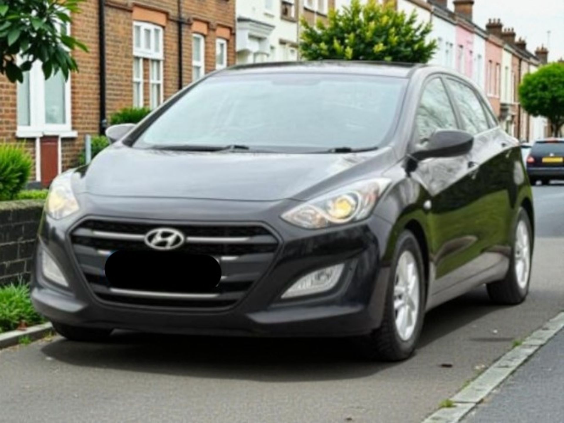 2015 HYUNDAI I30 SE BLUE DRIVE CRDI 1.6 DIESEL MANUAL HATCHBACK BLACK >>--NO VAT ON HAMMER--<< - Image 9 of 40