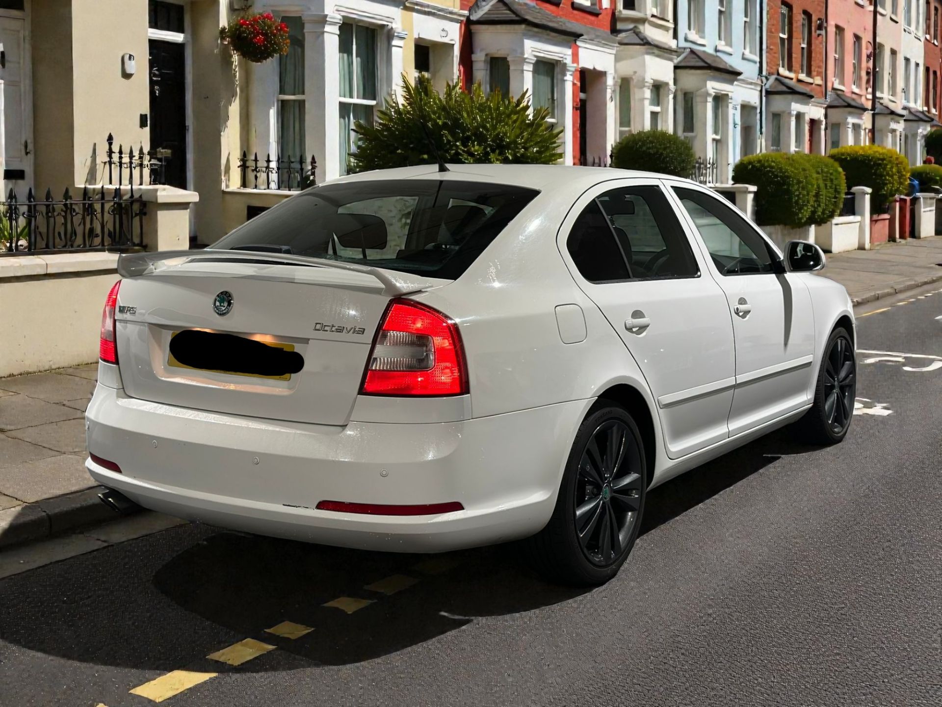 2012 SKODA OCTAVIA VRS TDI CR 2.0 MANUAL HATCHBACK >>--NO VAT ON HAMMER--<< - Image 3 of 43