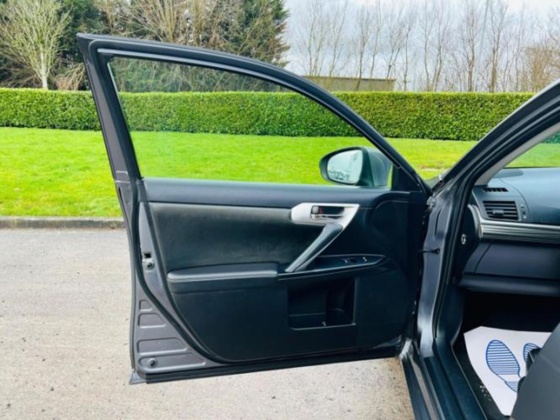 **(ONLY 124K MILEAGE)** 2013 LEXUS CT 200H ADVANCE CVT 1.8 HYBRID HATCHBACK >--NO VAT ON HAMMER--<< - Image 22 of 31