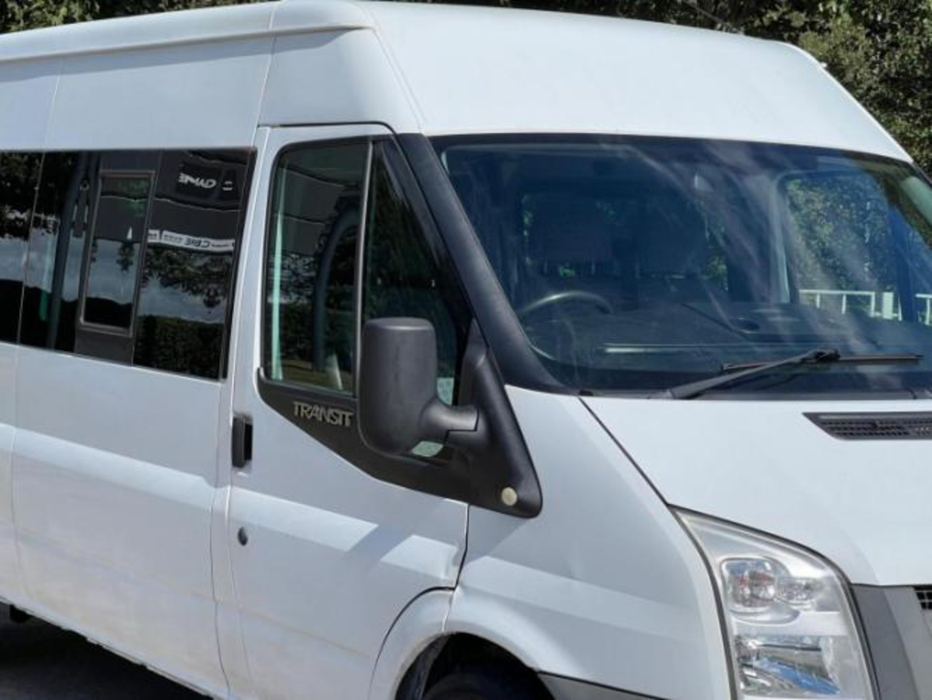 2011 FORD TRANSIT 2.4 TDCI 350 DURATORQ RWD L3 H2 MINIBUS >>--NO VAT ON HAMMER--<< - Image 32 of 46