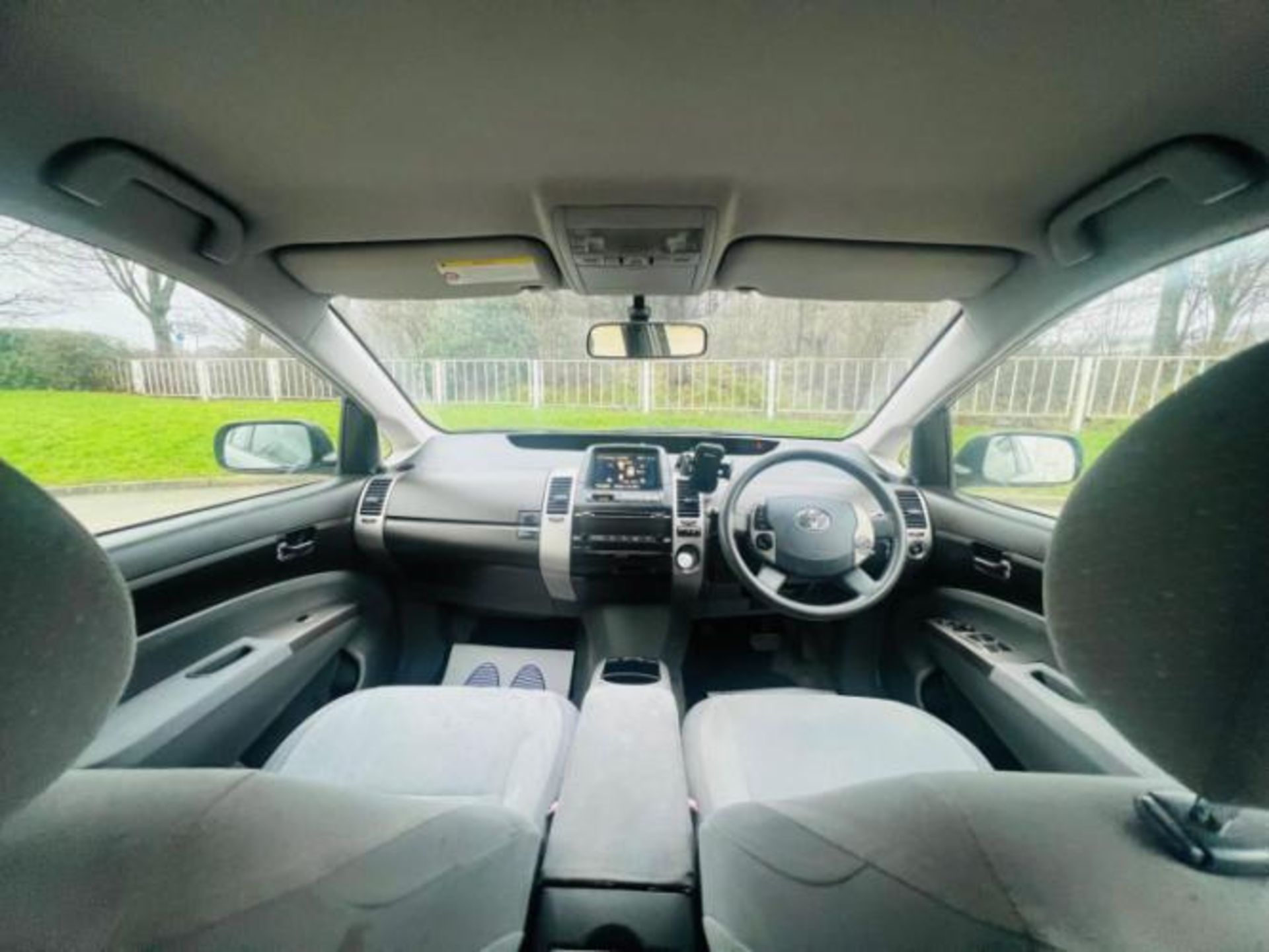 2005 TOYOTA PRIUS T3 VVT-I AUTO 1.5 HYBRID HATCHBACK SILVER >>--NO VAT ON HAMMER--<< - Image 20 of 28