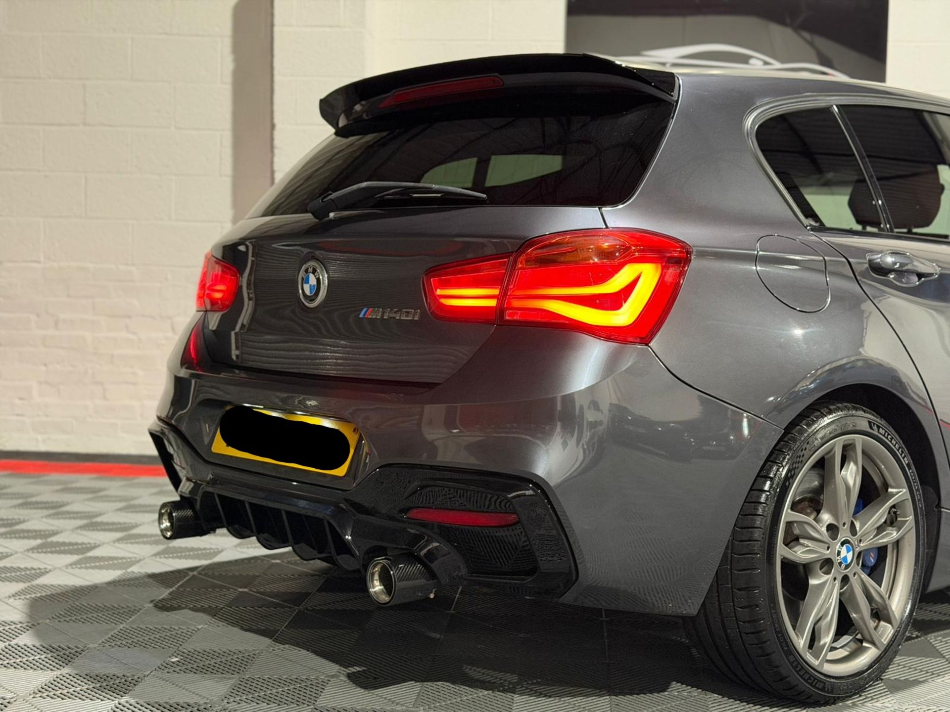 2017 BMW M140I AUTO – GREY >>--NO VAT ON HAMMER--<< - Image 39 of 57