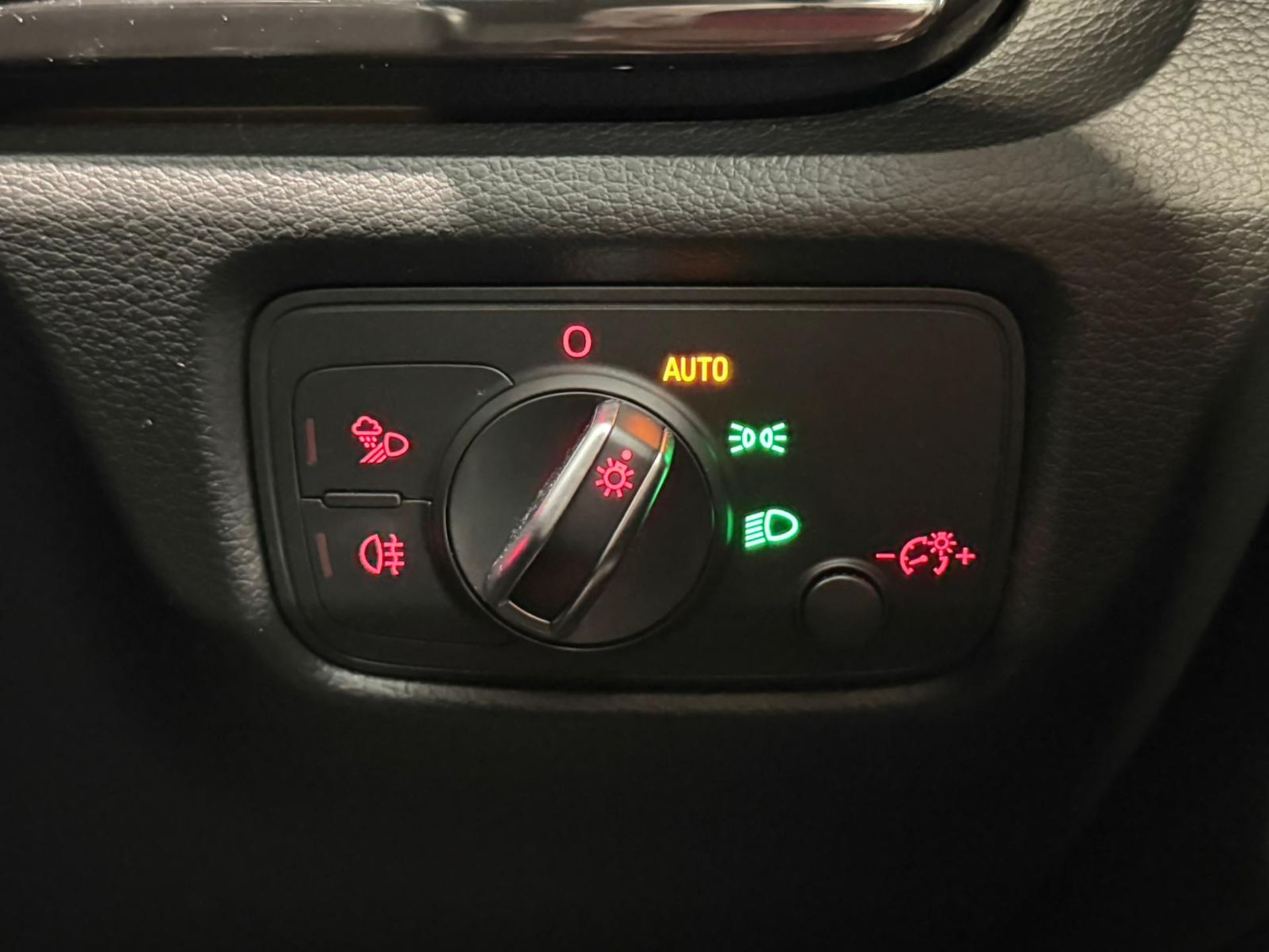 **(ONLY 45K MILEAGE)** 2015 AUDI RS3 2.5 TFSI SPORTBACK S TRONIC QUATTRO >>--NO VAT ON HAMMER--<< - Image 22 of 28