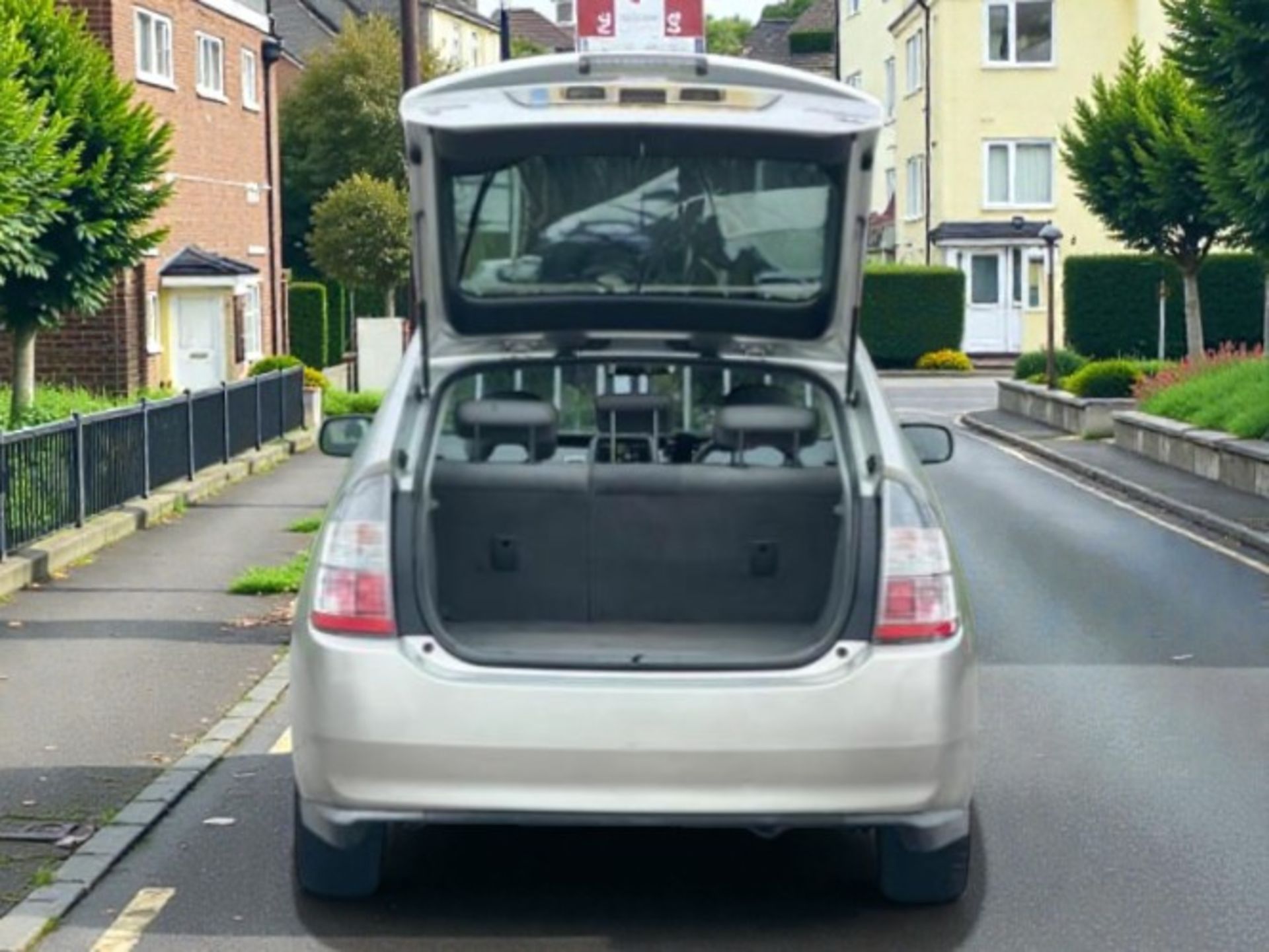 2005 TOYOTA PRIUS T3 VVT-I AUTO 1.5 HYBRID HATCHBACK SILVER >>--NO VAT ON HAMMER--<< - Image 8 of 28