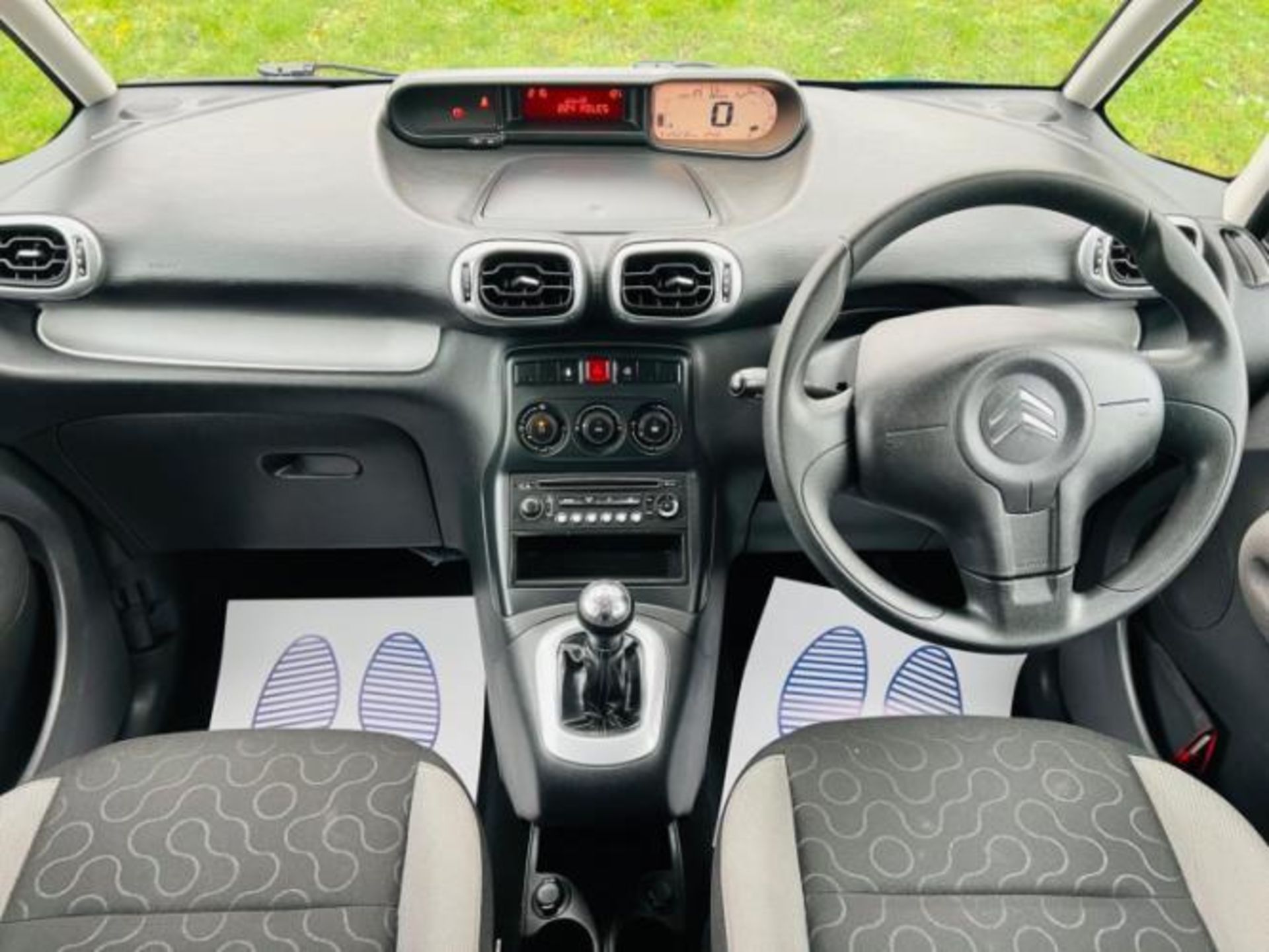 **(ONLY 120K MILEAGE)** 2010 CITROEN C3 PICASSO VTR PLUS HDI 1.6 DIESEL >>--NO VAT ON HAMMER--<< - Image 20 of 29