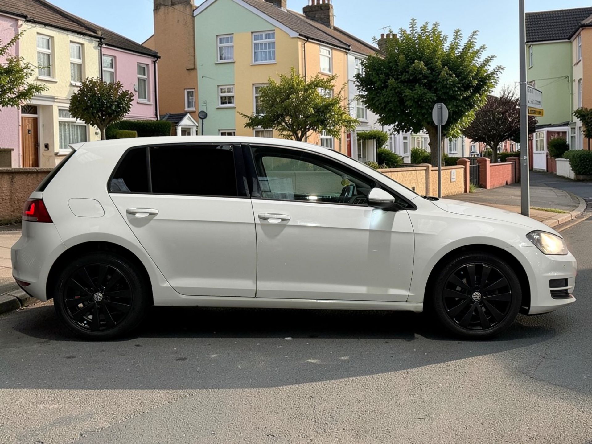 2014 VOLKSWAGEN GOLF MATCH TDI BMT S-A 1.6 DIESEL HATCHBACK >>--NO VAT ON HAMMER--<< - Image 2 of 29