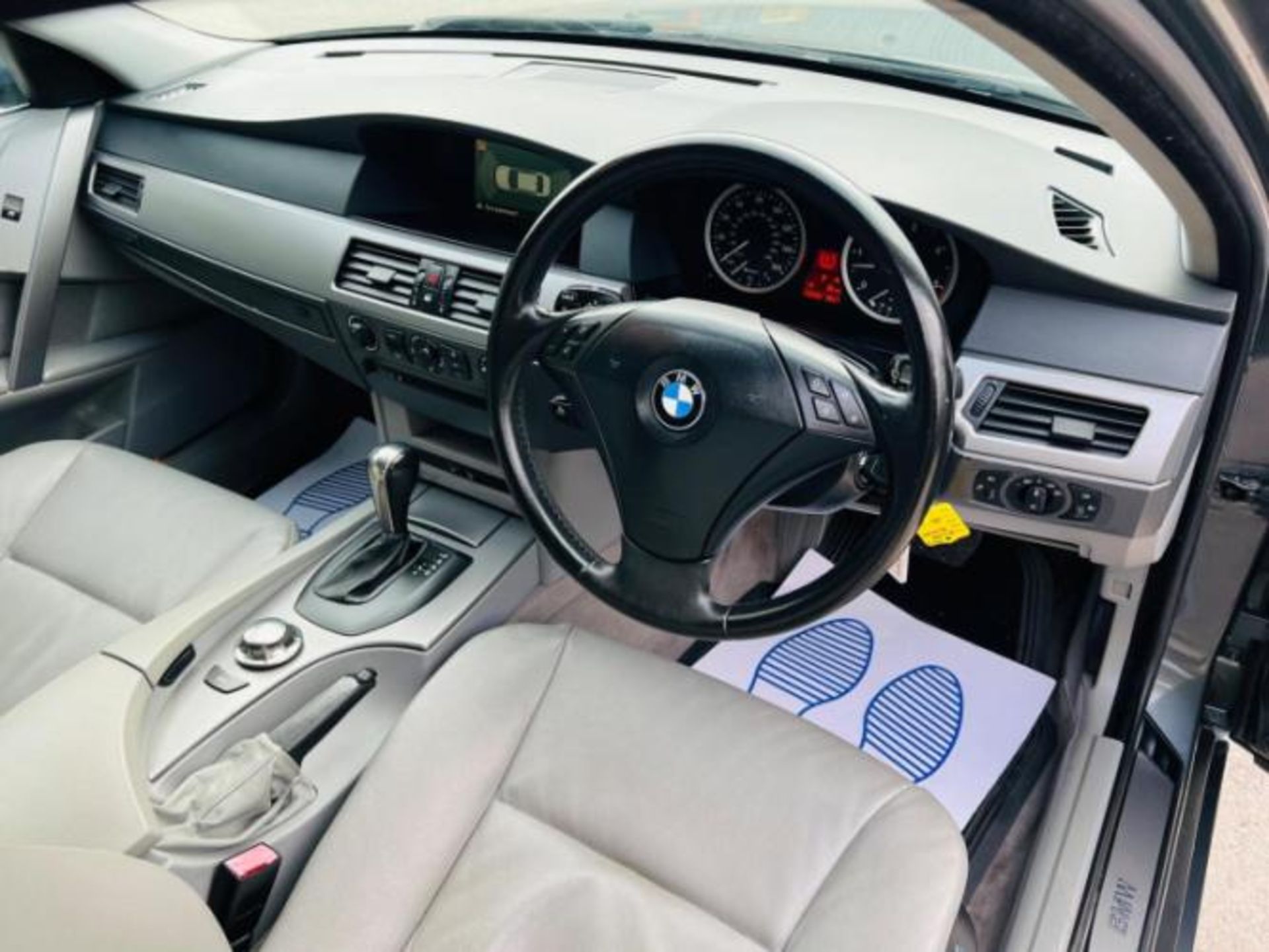 **(ONLY 109K MILEAGE)** 2004 BMW 5 SERIES 2.5 525D SE AUTO 4DR >>--NO VAT ON HAMMER--<< - Image 16 of 30