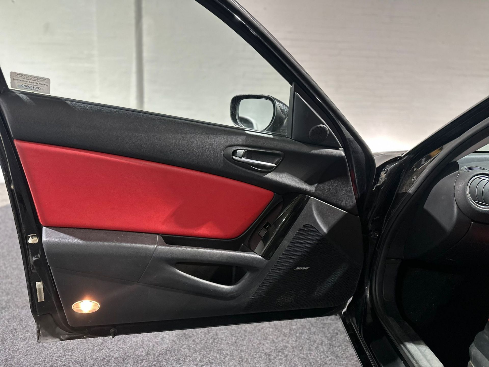 **(ONLY 56K MILEAGE)** 2006 MAZDA RX-8 231 PS COUPE, BLACK, 2 KEEPERS >>--NO VAT ON HAMMER--<< - Image 12 of 26