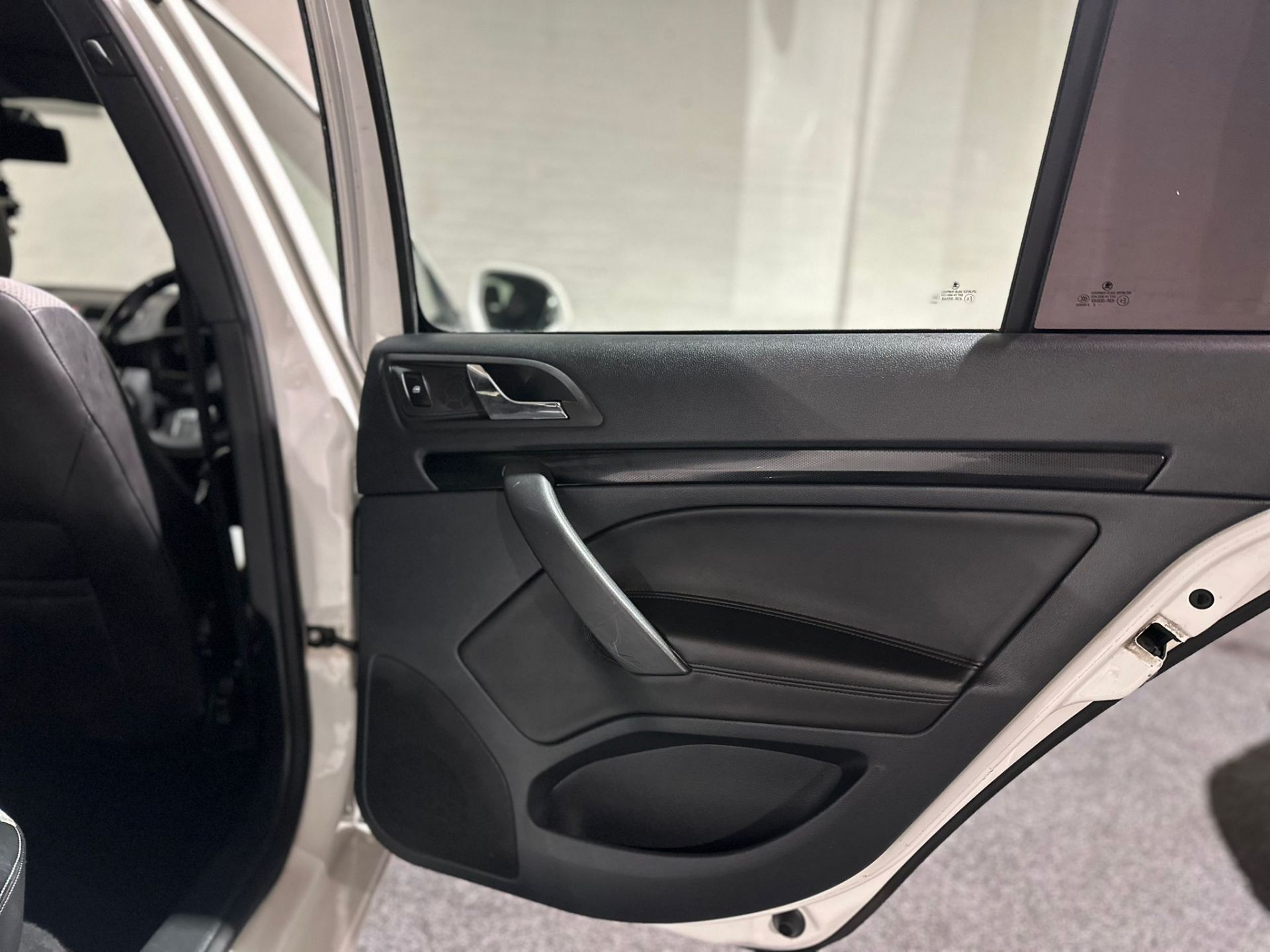 2012 SKODA OCTAVIA VRS TDI CR 2.0 MANUAL HATCHBACK >>--NO VAT ON HAMMER--<< - Image 25 of 43