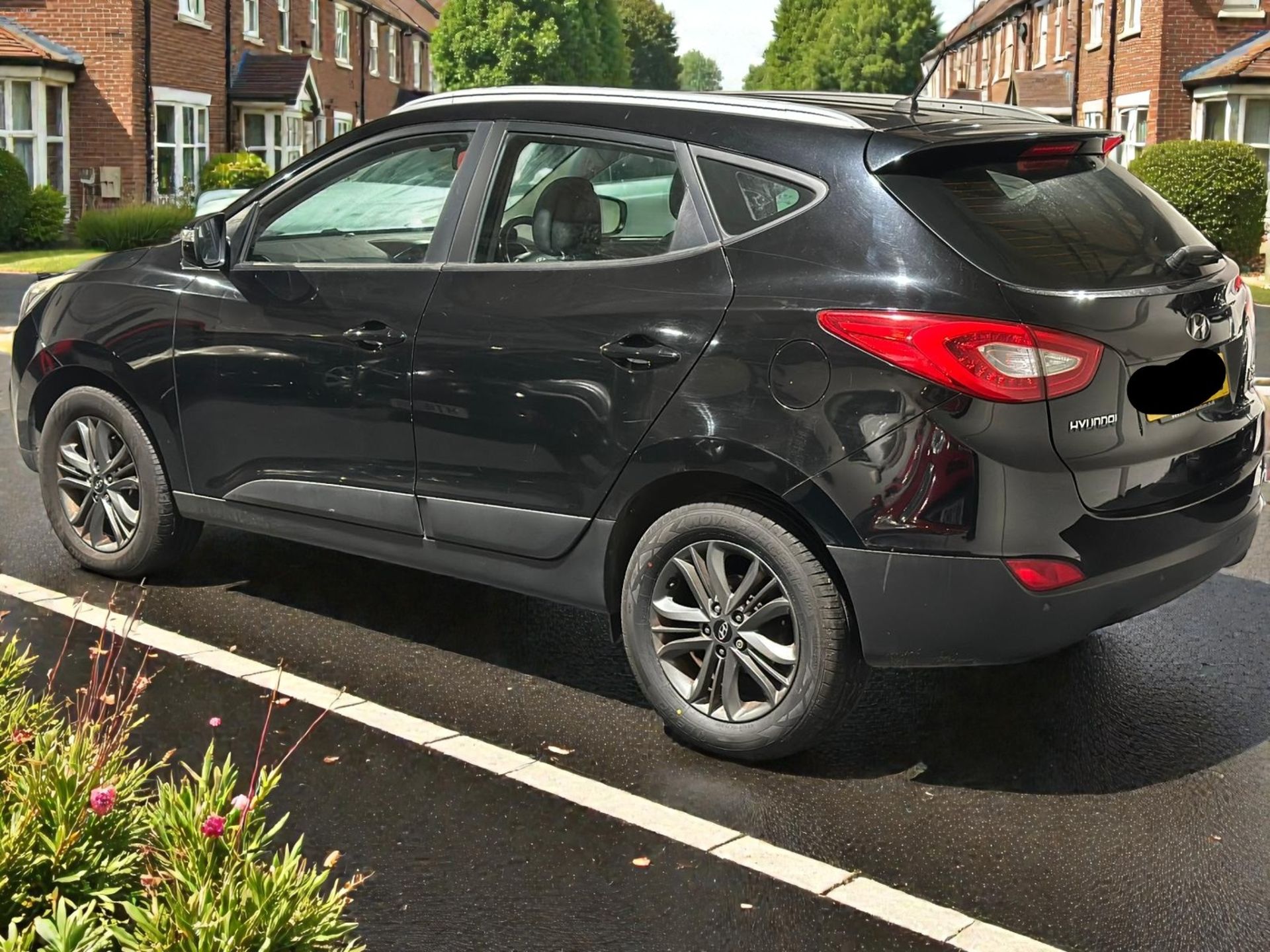 2014 HYUNDAI IX35 SE CRDI – BLACK >>--NO VAT ON HAMMER--<< - Image 9 of 13