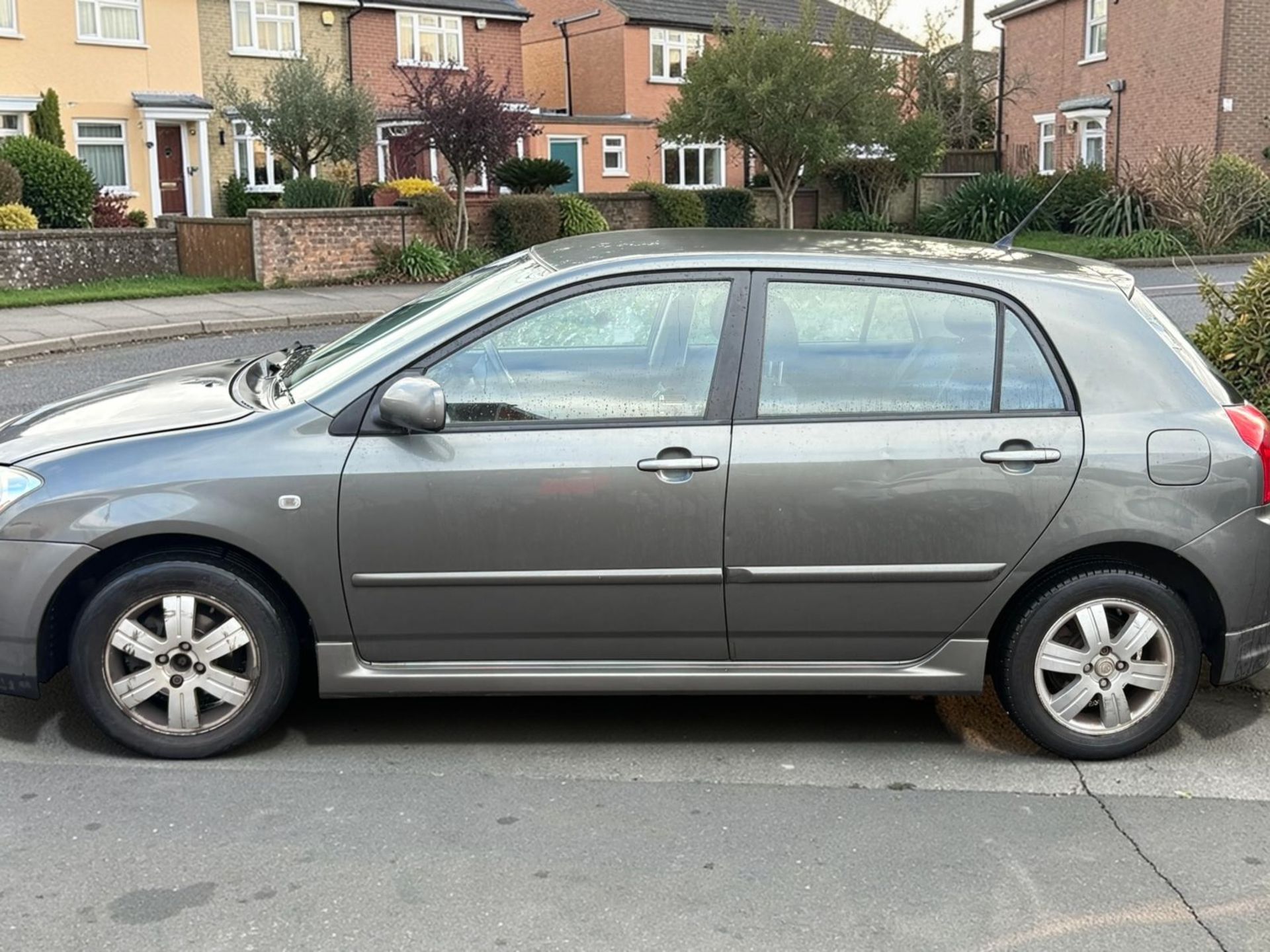 **(ONLY 100K MILEAGE)** 2005 TOYOTA COROLLA COLOUR COL-N VVTI 1.6L PETROL >--NO VAT ON HAMMER--<< - Image 2 of 13
