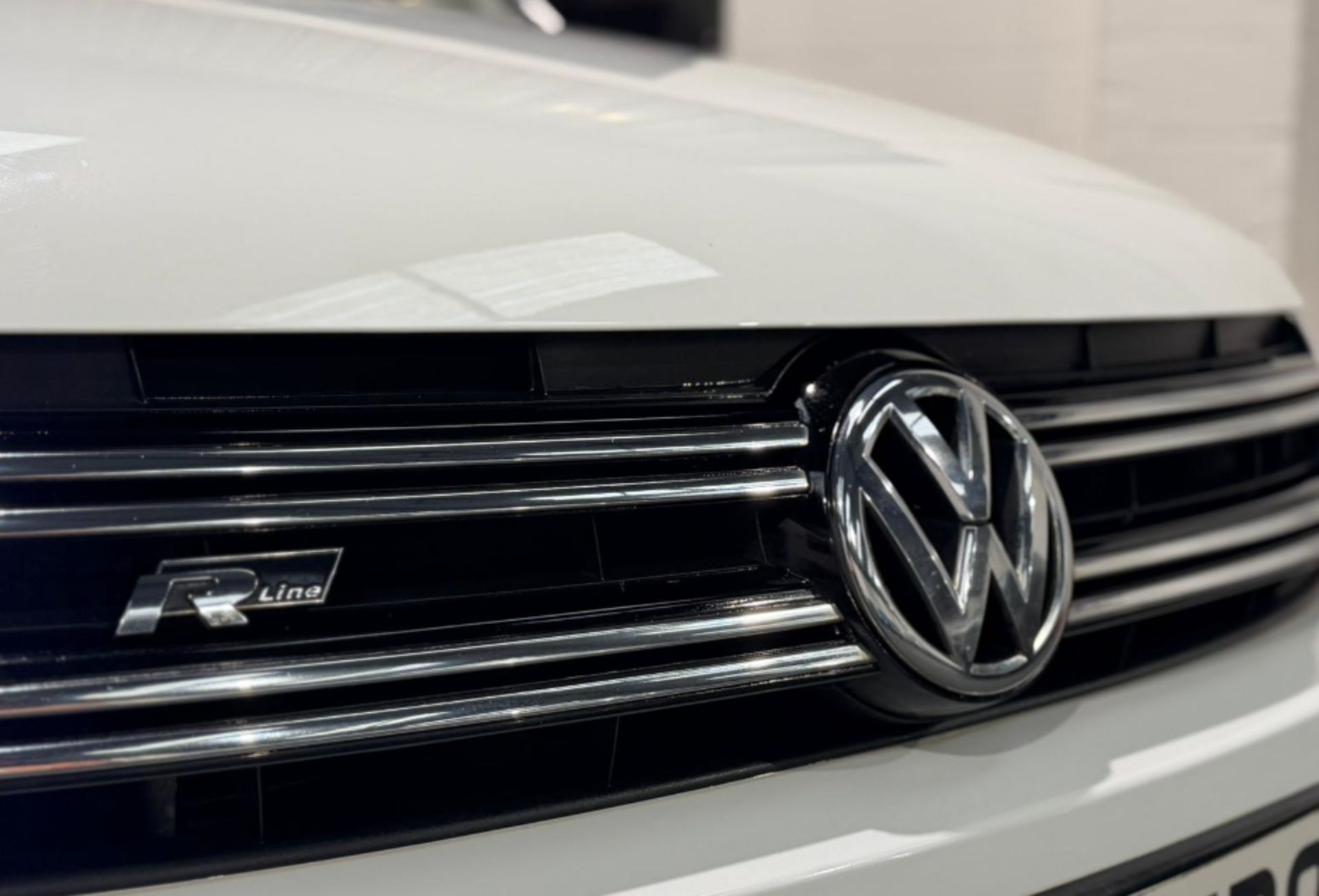 **(ONLY 85K MILEAGE)** 2016 VOLKSWAGEN TIGUAN 2.0 TDI BLUEMOTION TECH >>--NO VAT ON HAMMER--<< - Image 29 of 35