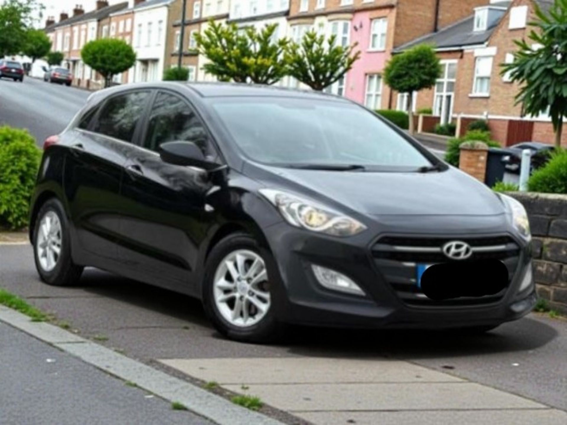 2015 HYUNDAI I30 SE BLUE DRIVE CRDI 1.6 DIESEL MANUAL HATCHBACK BLACK >>--NO VAT ON HAMMER--<< - Image 2 of 40
