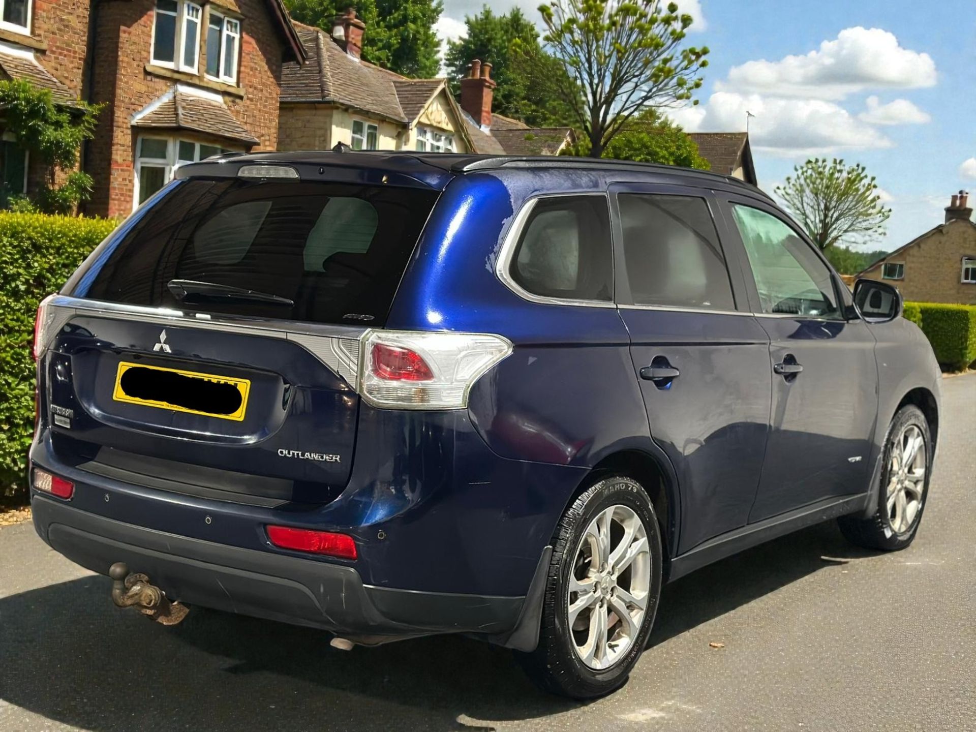 **(ONLY 118K MILEAGE)** 2013 MITSUBISHI OUTLANDER GX4 DI-D >>--NO VAT ON HAMMER--<< - Image 2 of 38