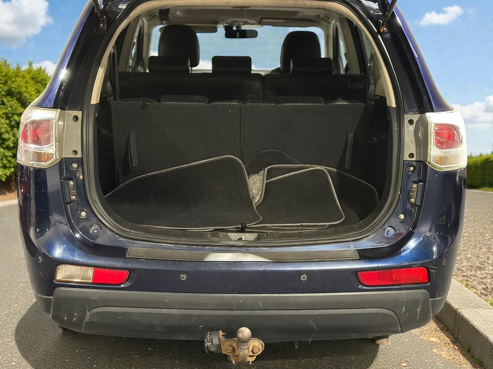 **(ONLY 118K MILEAGE)** 2013 MITSUBISHI OUTLANDER GX4 DI-D >>--NO VAT ON HAMMER--<< - Image 5 of 38