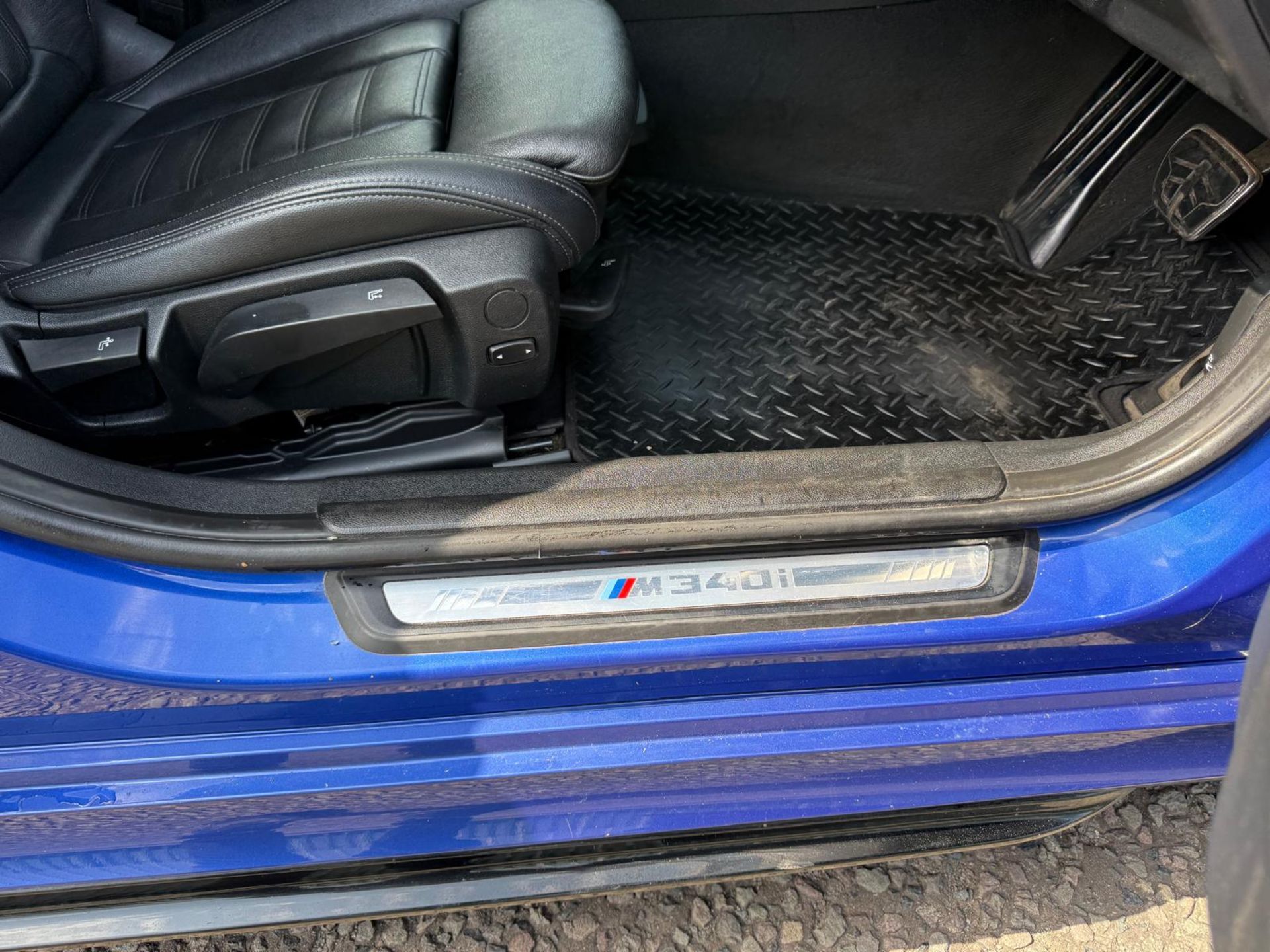 2021 BMW M340I XDRIVE MHEV AUTO >>--NO VAT ON HAMMER--<< - Image 12 of 31