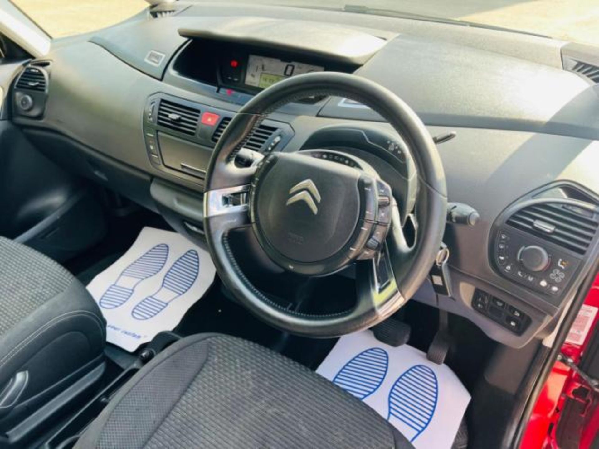 **(ONLY K MILEAGE)** 2012 CITROEN C4 G PICASSO VTR+ E-HDI A 1.6 SEMI AUTO >>--NO VAT ON HAMMER--<< - Image 18 of 29