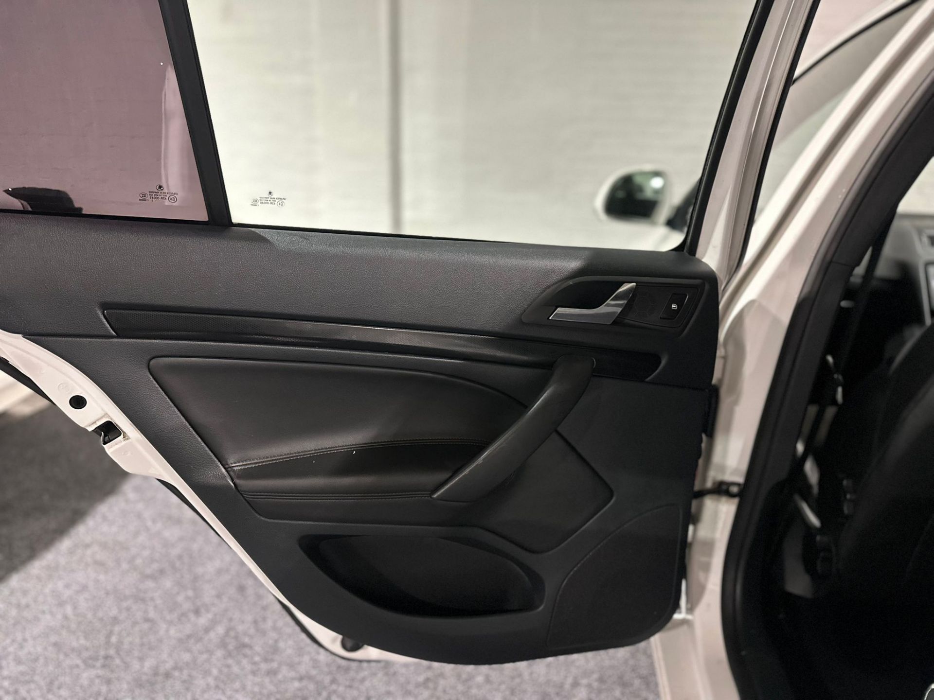 2012 SKODA OCTAVIA VRS TDI CR 2.0 MANUAL HATCHBACK >>--NO VAT ON HAMMER--<< - Image 38 of 43